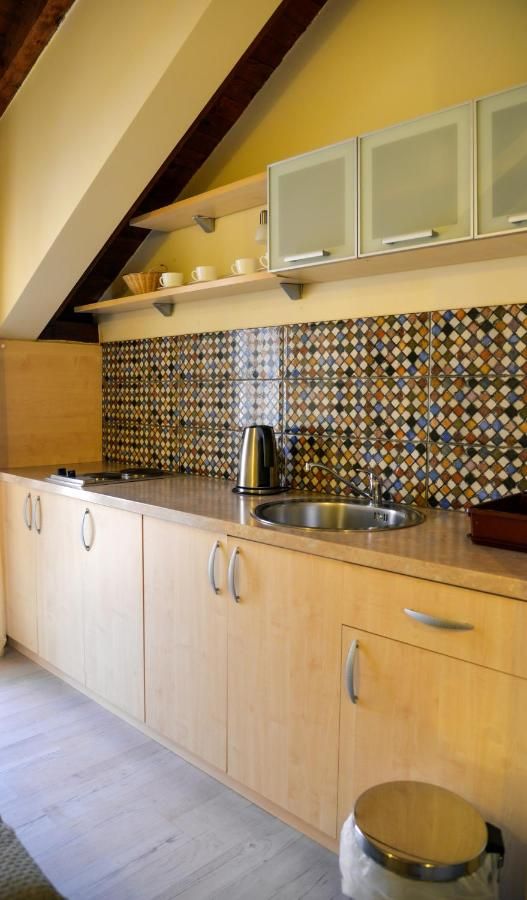 Hotel 550m2 na samo 50 metara od mora i 100 metara od istorijskog centra grada,Kotor. - Amfora Real Estate