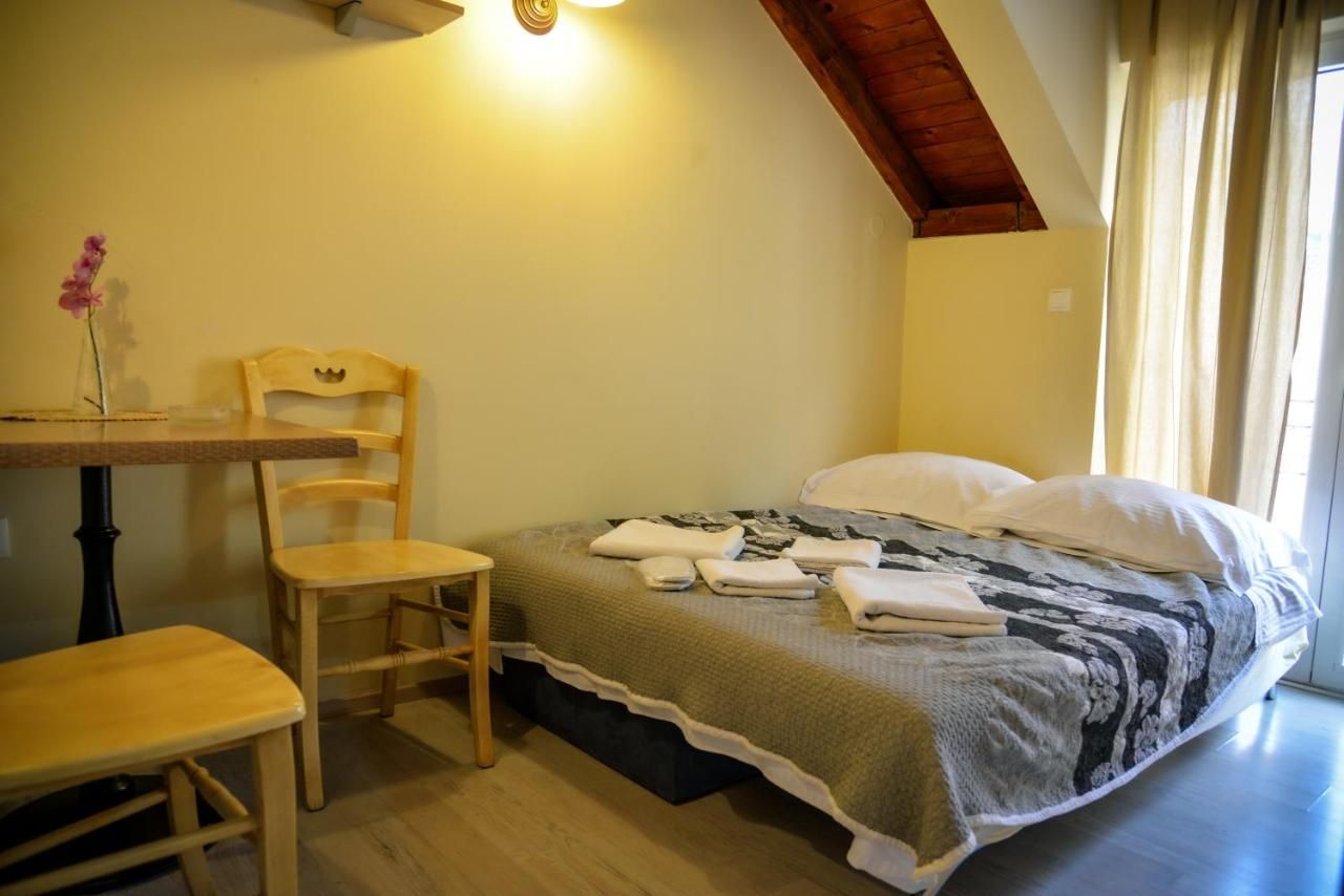 Hotel 550m2 na samo 50 metara od mora i 100 metara od istorijskog centra grada,Kotor. - Amfora Real Estate