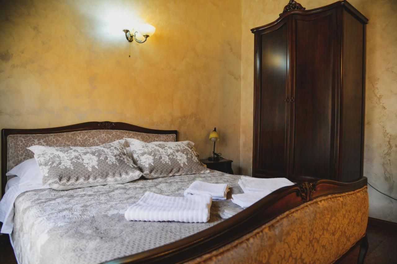 Hotel 550m2 na samo 50 metara od mora i 100 metara od istorijskog centra grada,Kotor. - Amfora Real Estate