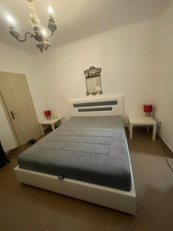 Hotel 550m2 na samo 50 metara od mora i 100 metara od istorijskog centra grada,Kotor. - Amfora Real Estate