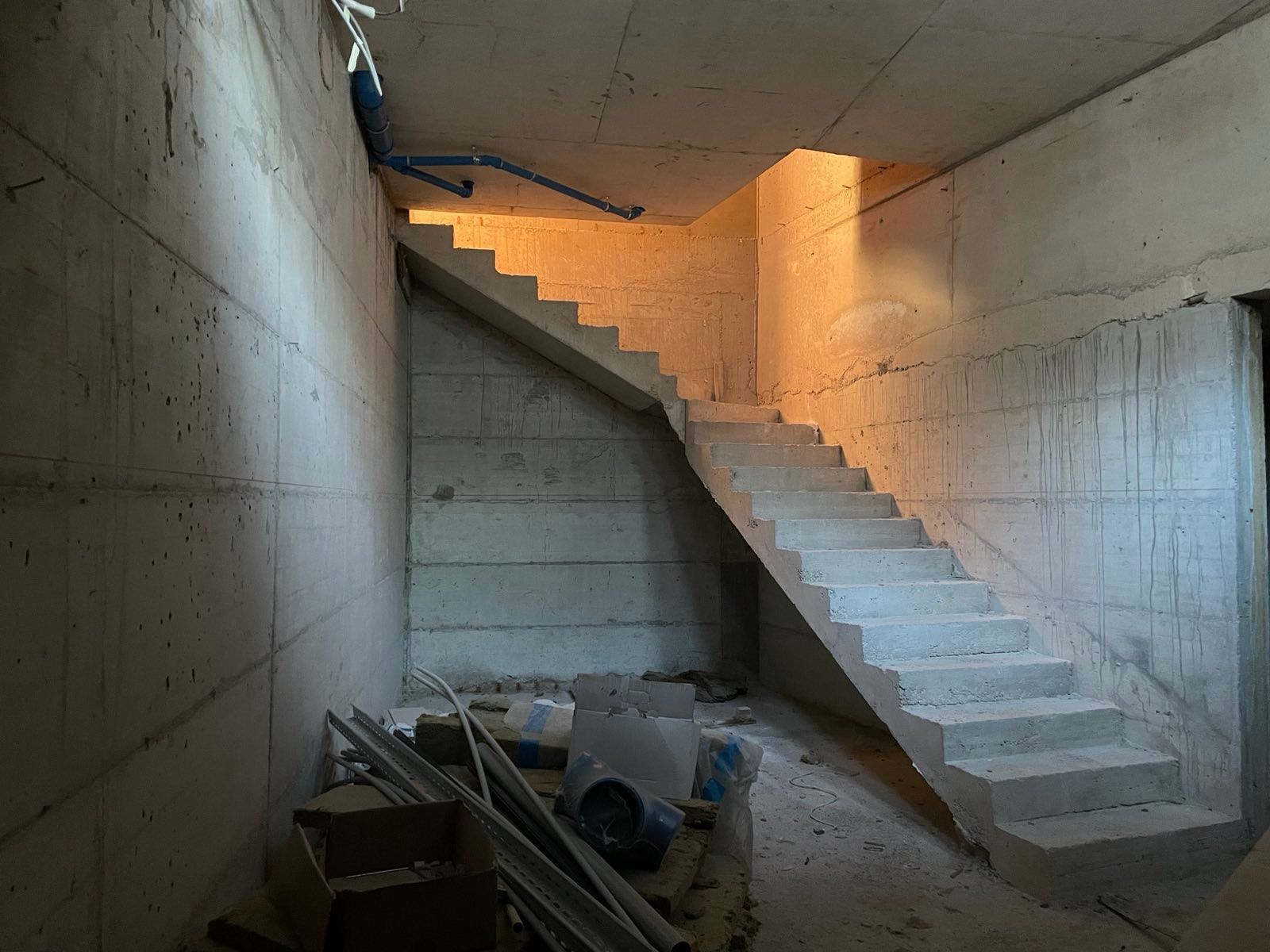 Poslovni Prostor 145m² u Novoj Zgradi na Atraktivnoj Lokaciji, Tivat - Donja Lastva - Amfora Real Estate