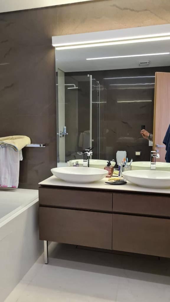 Luksuzan jednosoban stan 100m2 sa panoramskim pogledom na more u luksuznom kompleksu «Dukley Gardens» Budva - Amfora Real Estate