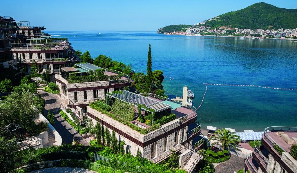 Luksuzan trosoban stan 147m2 na drugoj liniji  kompleksa DUKLEY GARDENS ,BUDVA. - Amfora Real Estate