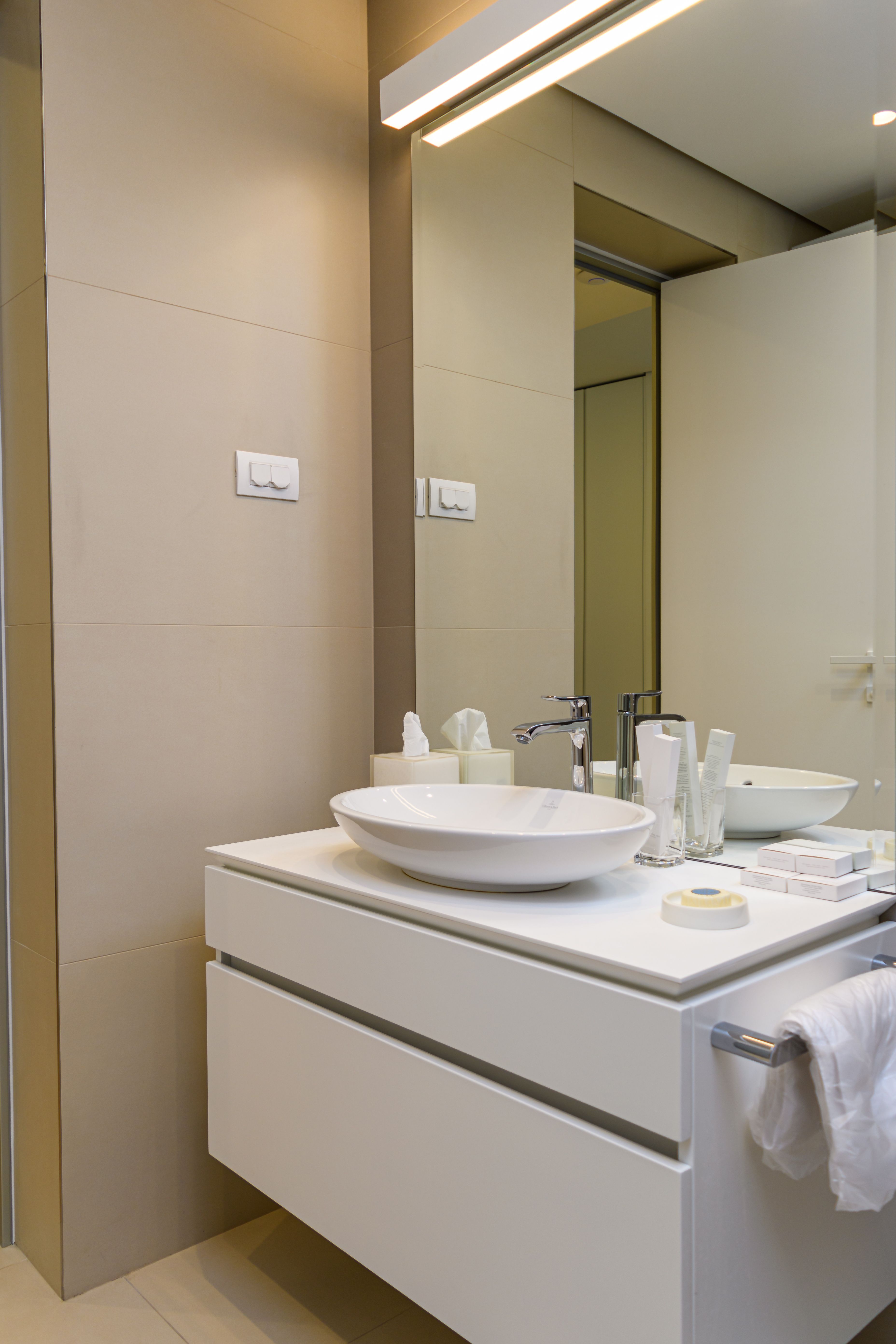 BUDVA,DUKLEY GARDENS-Dvosoban stan 172m2 sa pogledom na more (Mogucnost placanja u Kriptovalutama) - Amfora Real Estate