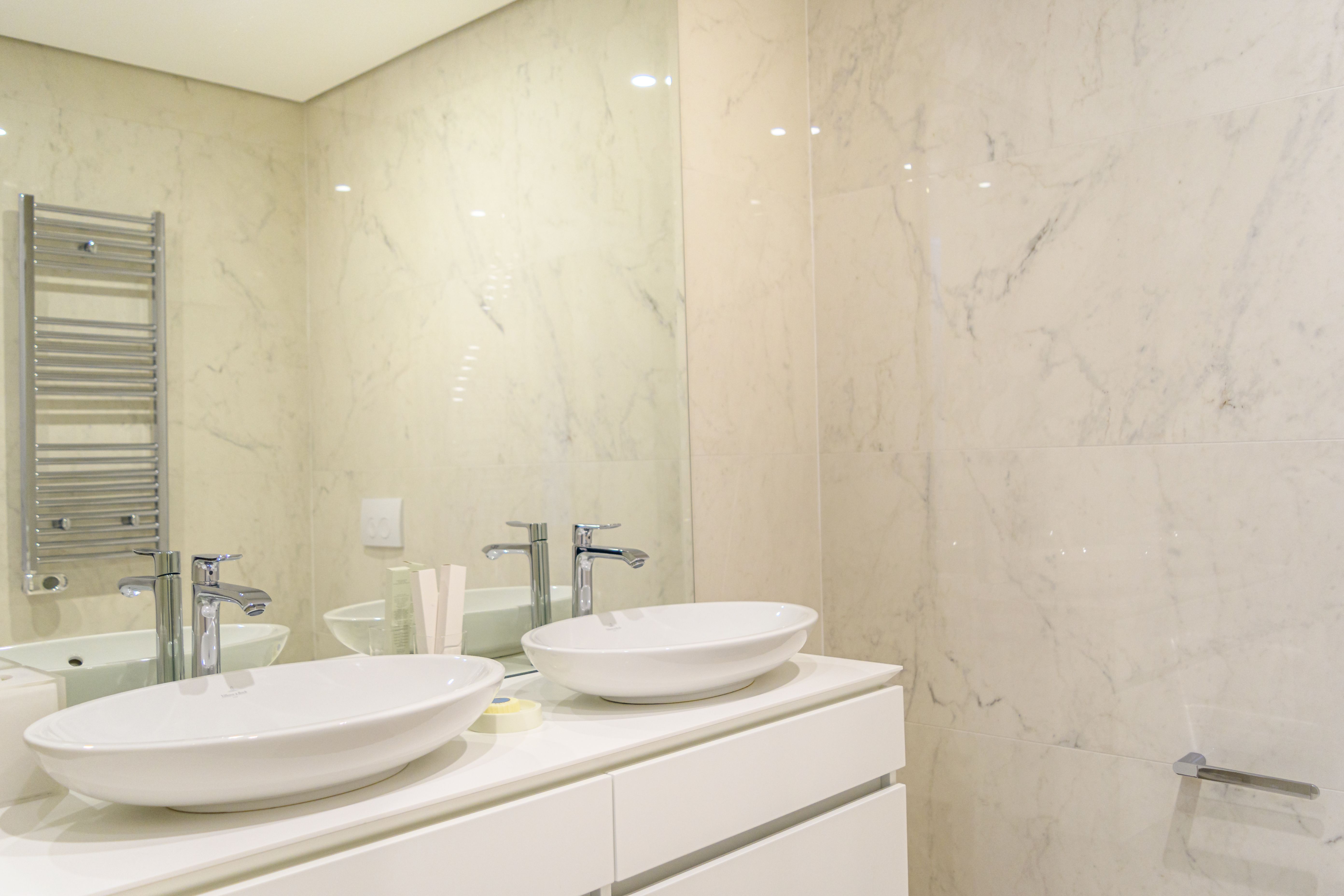 BUDVA,DUKLEY GARDENS-Dvosoban stan 172m2 sa pogledom na more (Mogucnost placanja u Kriptovalutama) - Amfora Real Estate