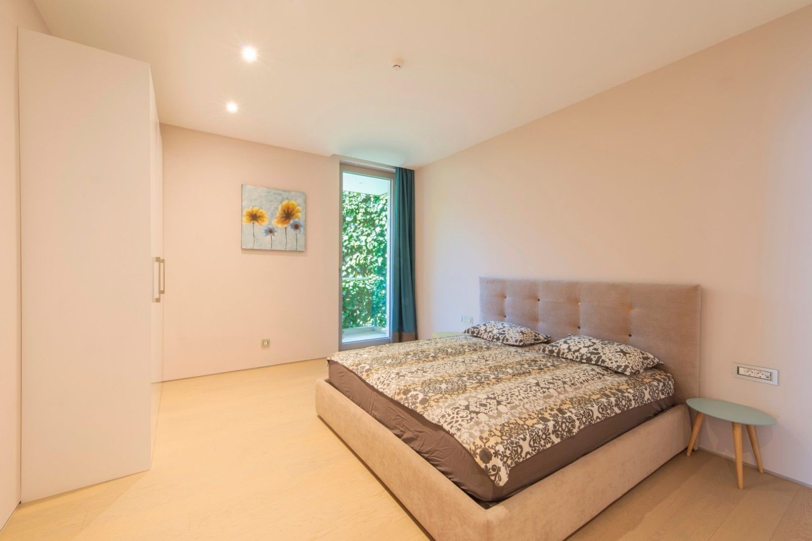 Prodaja luksuznog dvosobnog stana 156m² na prvoj liniji do mora sa panoramskim pogledom – Dukley Gardens, Budva - Amfora Real Estate