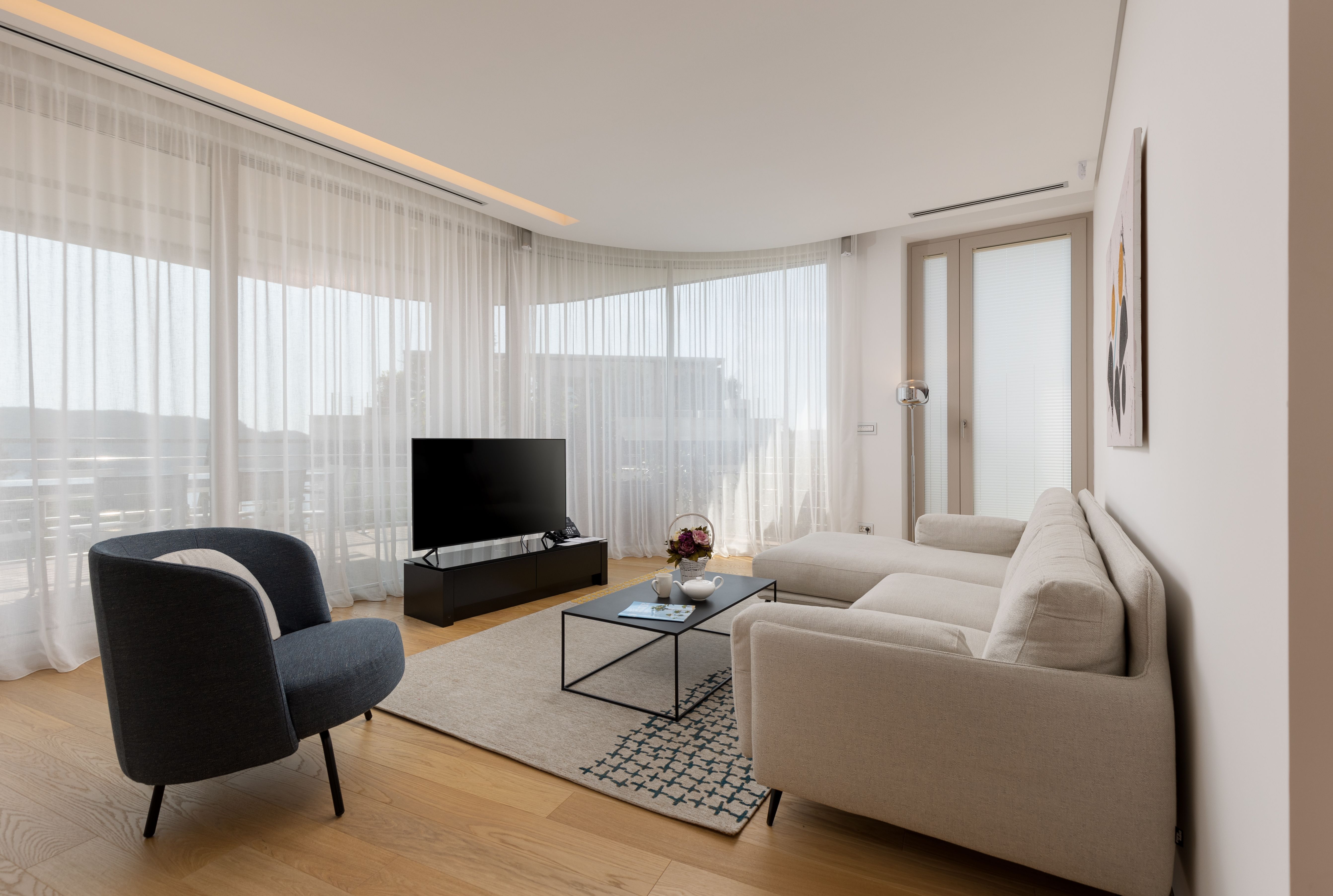 Luksuzan trosoban stan 180m2 sa pogledom na more u ekskluzivnom kompleksu DUKLEY GARDENS ,BUDVA. - Amfora Real Estate