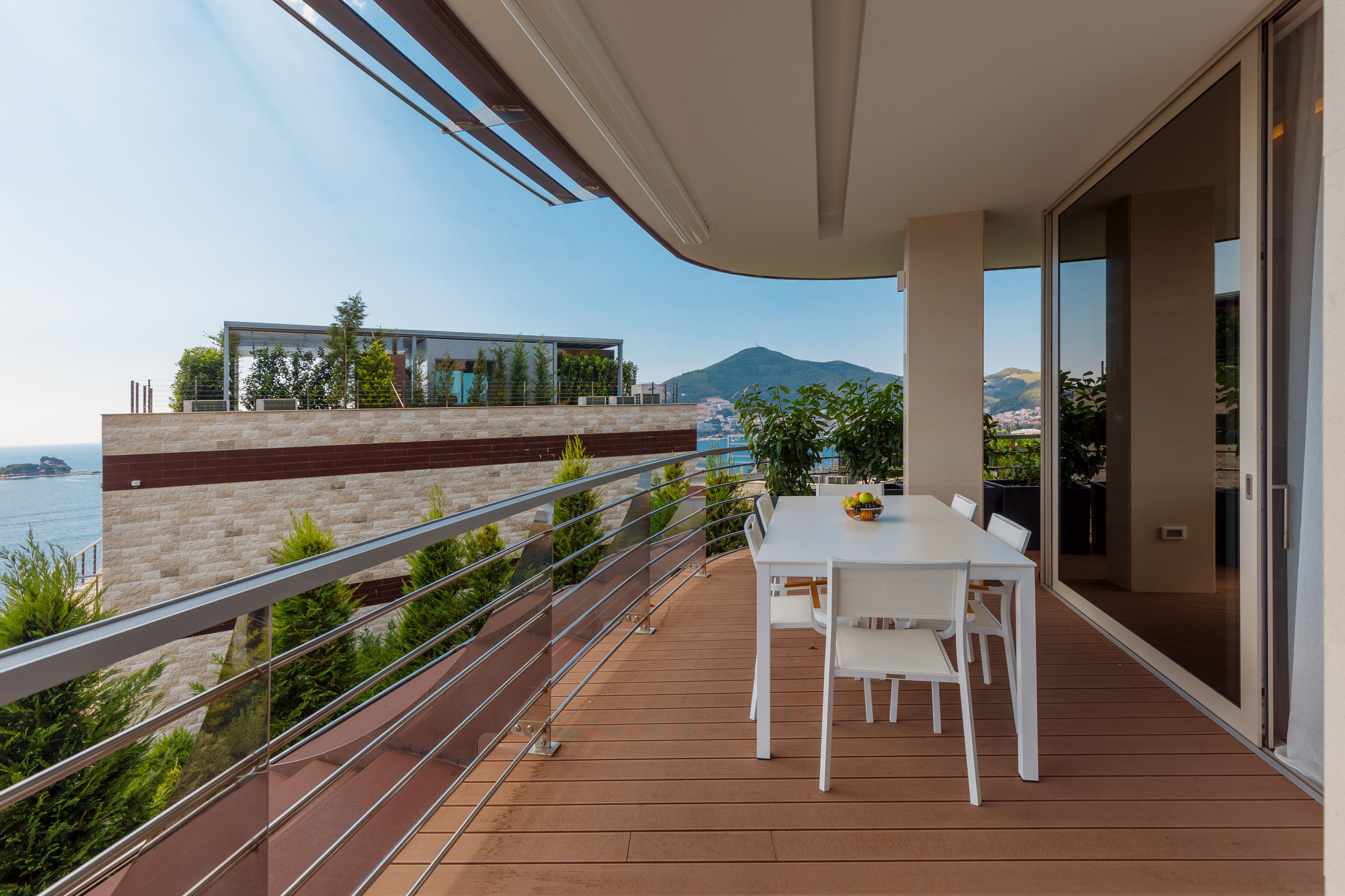 Luksuzan trosoban stan 180m2 sa pogledom na more u ekskluzivnom kompleksu DUKLEY GARDENS ,BUDVA. - Amfora Real Estate