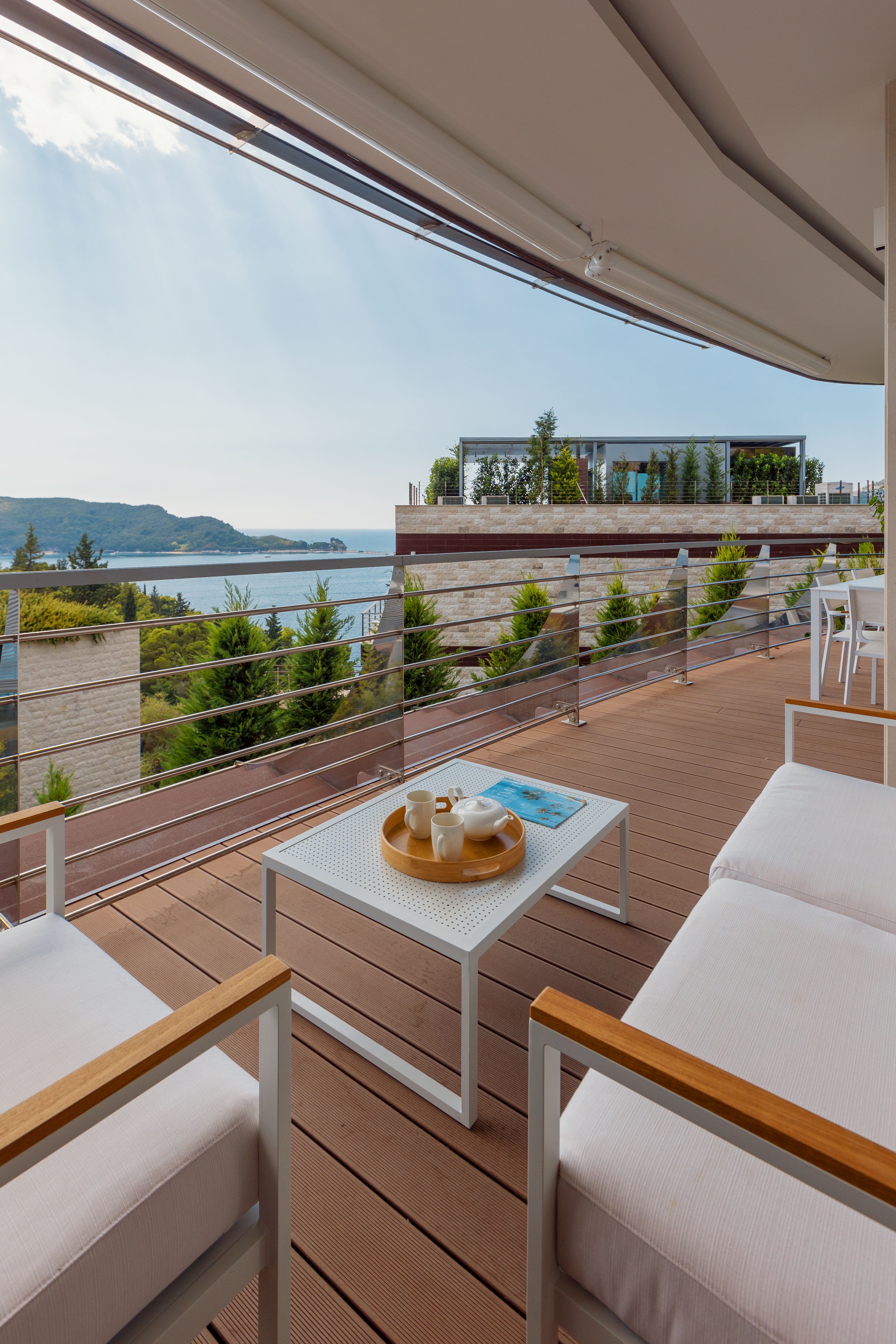 Luksuzan trosoban stan 180m2 sa pogledom na more u ekskluzivnom kompleksu DUKLEY GARDENS ,BUDVA. - Amfora Real Estate