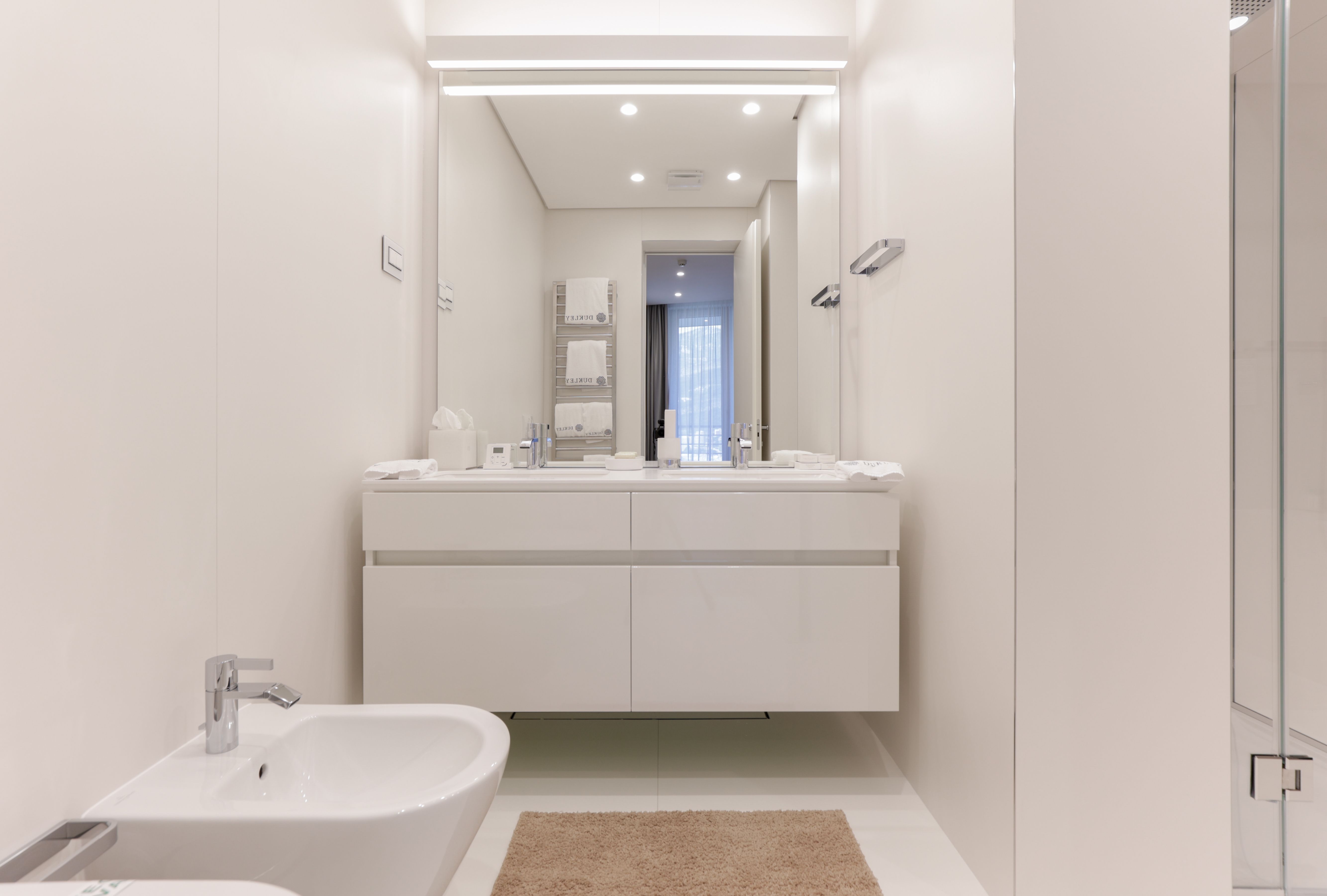 Luksuzan dvosoban stan 179m2 sa panoramskim pogledom na more u rezidencijalnom kompleksu DUKLEY GARDENS,BUDVA. - Amfora Real Estate