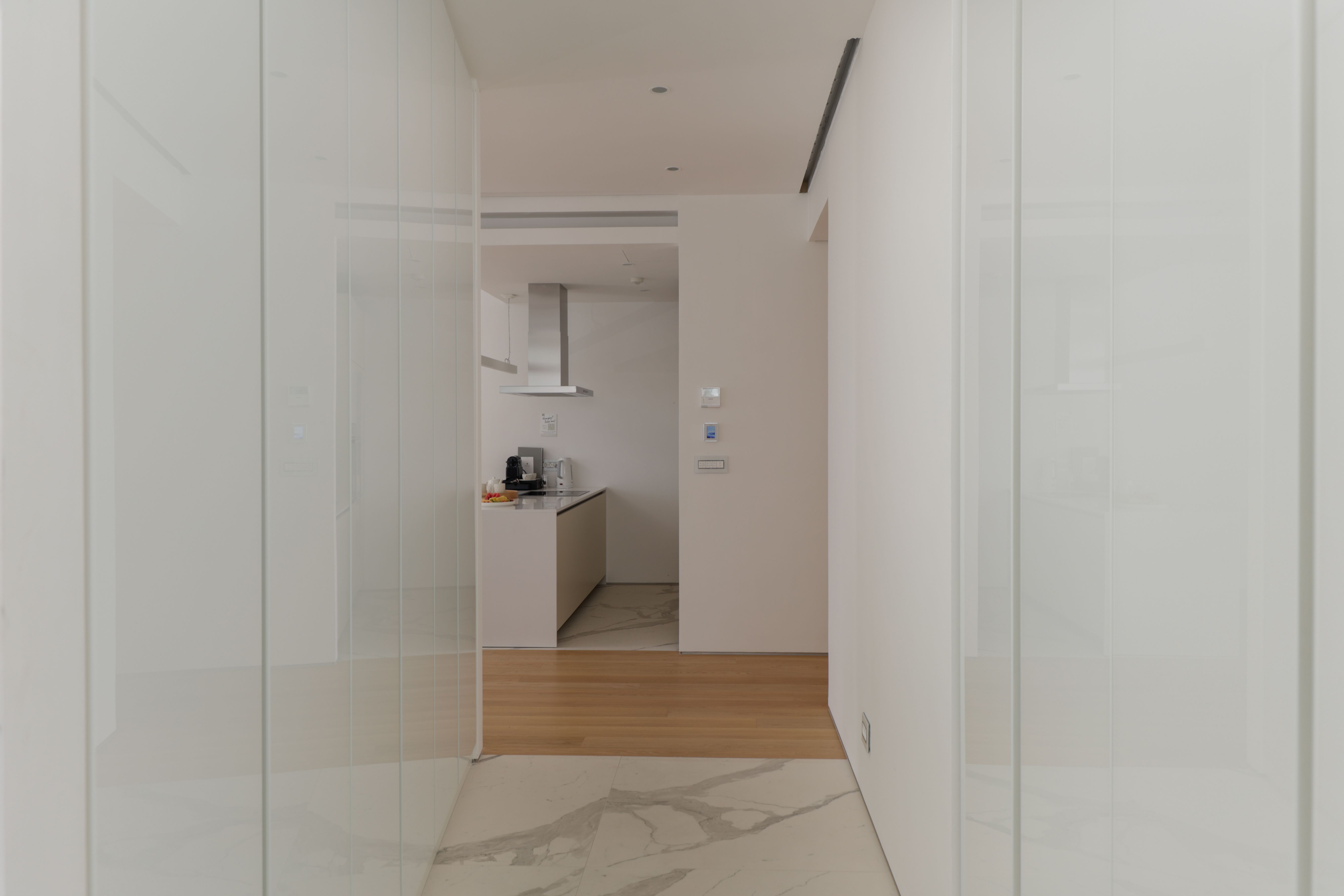 Luksuzan dvosoban stan 179m2 sa panoramskim pogledom na more u rezidencijalnom kompleksu DUKLEY GARDENS,BUDVA. - Amfora Real Estate