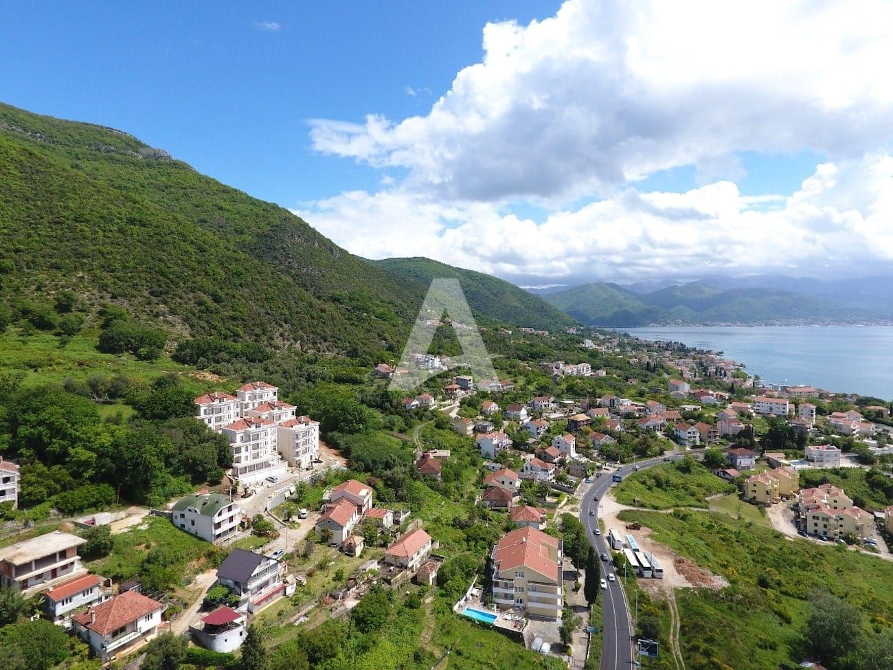 amforaproperty.com/EKSKLUZIVNO!! Na prodaju stanovi u luksuznom kompleksu u naselju Đenovići, Herceg Novi.