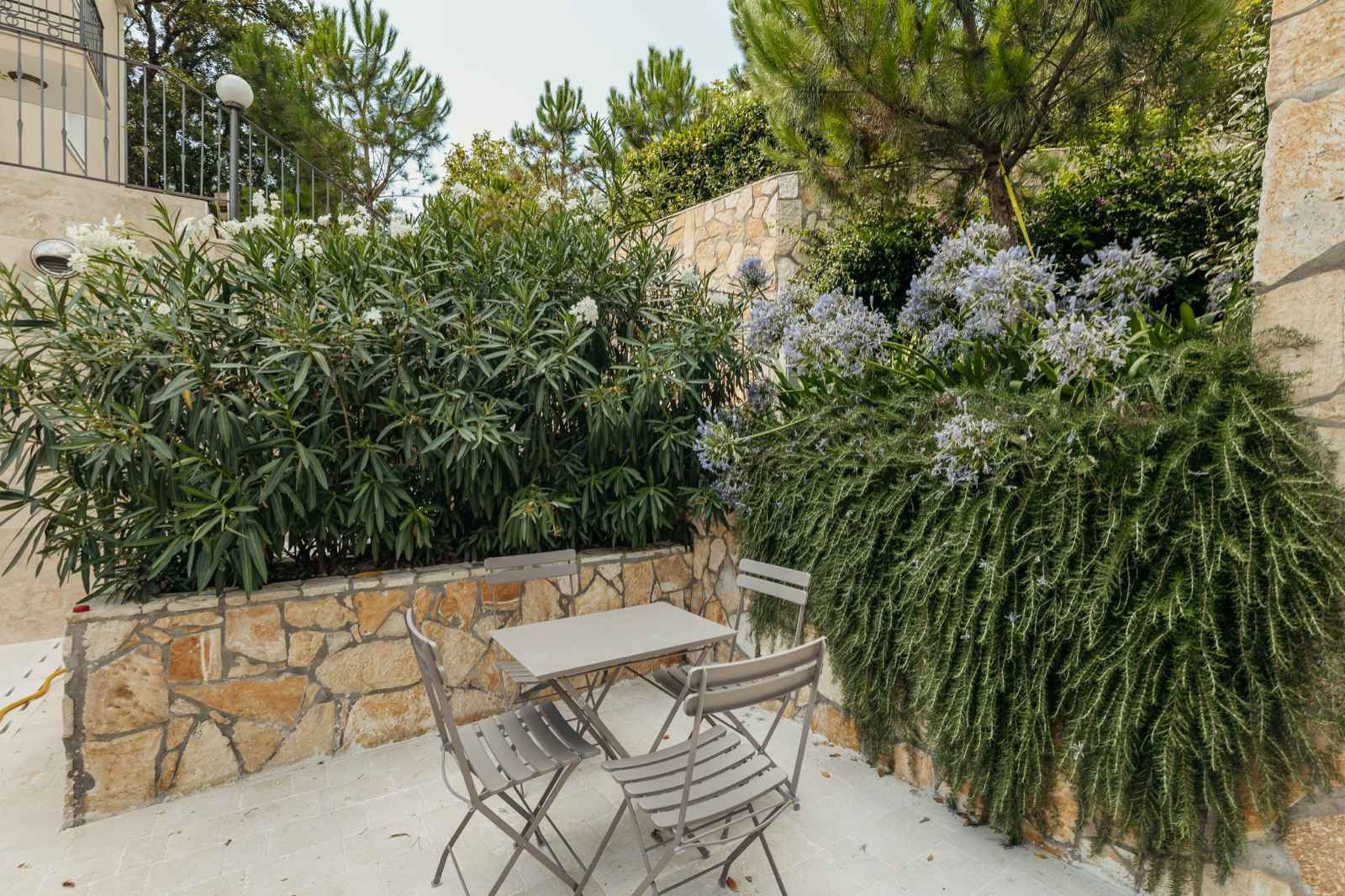 Trosoban stan sa pogledom na more 133,4m2 u luksuznom kompleksu u naselju Đenovići, Herceg Novi. - Amfora Real Estate