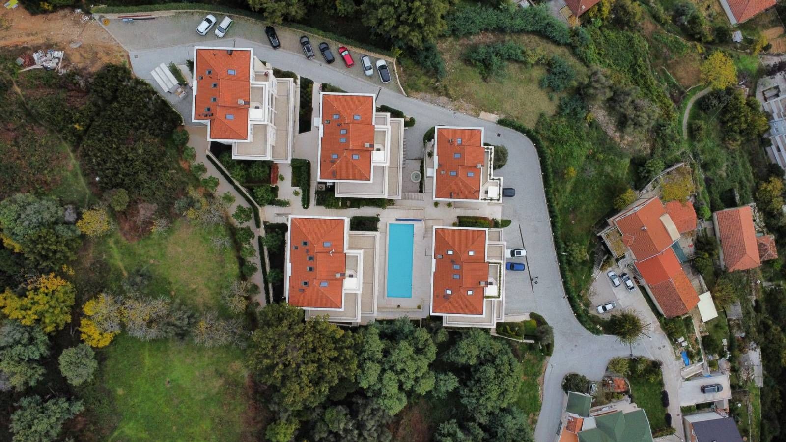 Trosoban stan sa pogledom na more 133,4m2 u luksuznom kompleksu u naselju Đenovići, Herceg Novi. - Amfora Real Estate