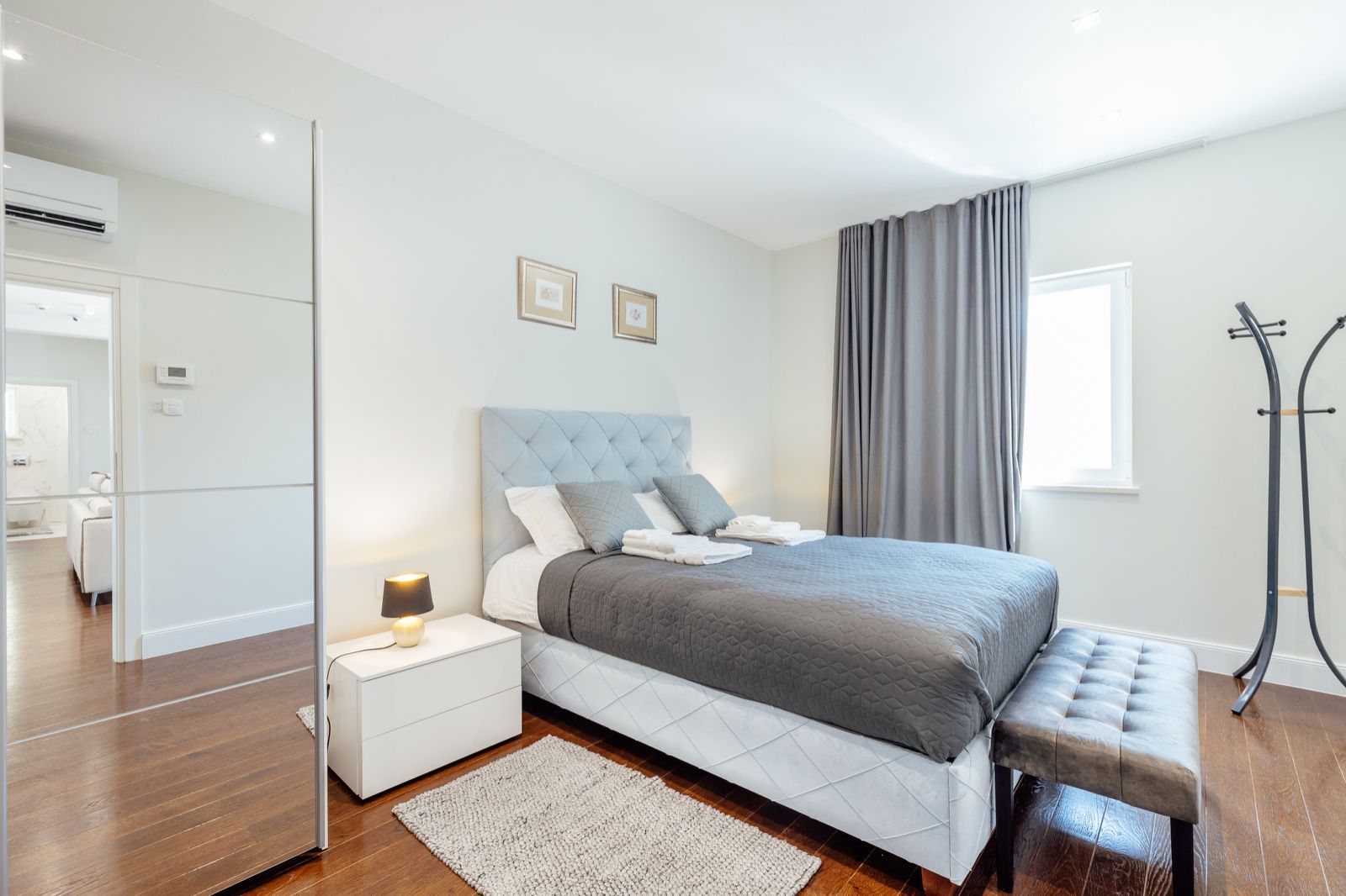 Dupleks apartman 155,5m2 + 61,8m2 terase u luksuznom kompleksu u naselju Đenovići, Herceg Novi. - Amfora Real Estate