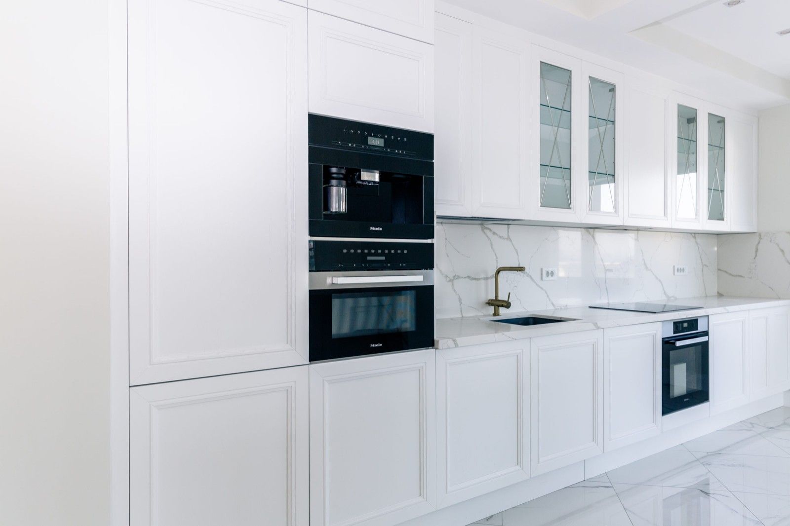 Dupleks apartman 155,5m2 + 61,8m2 terase u luksuznom kompleksu u naselju Đenovići, Herceg Novi. - Amfora Real Estate