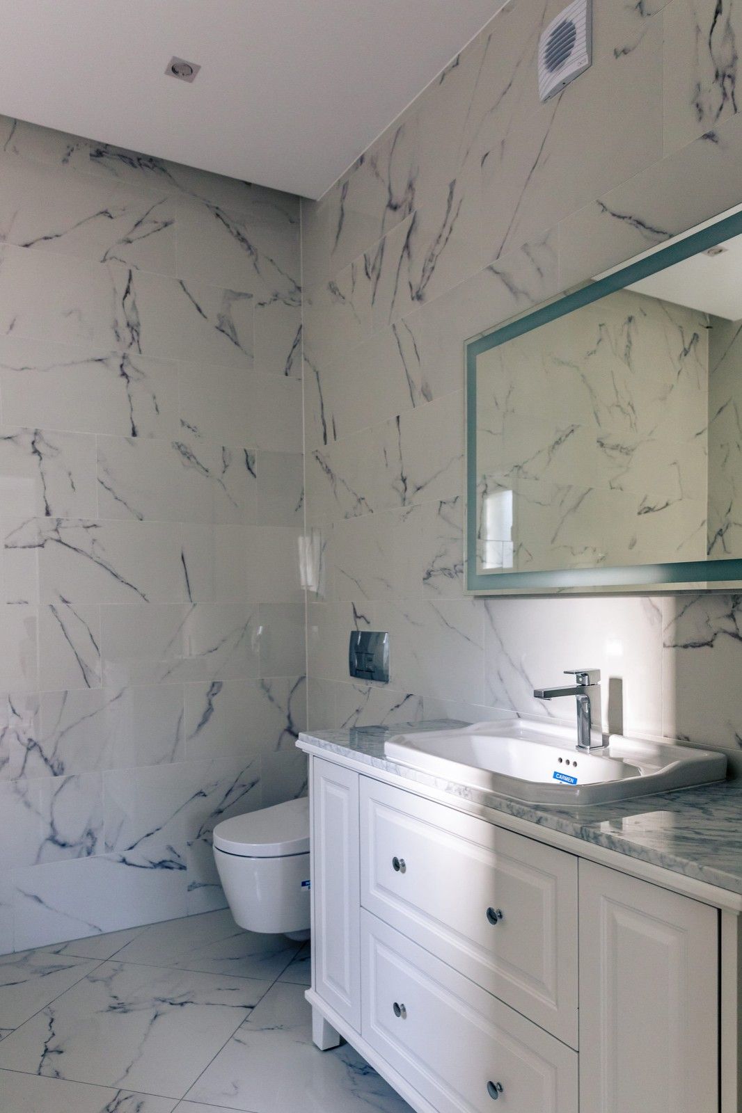 Dupleks apartman 155,5m2 + 61,8m2 terase u luksuznom kompleksu u naselju Đenovići, Herceg Novi. - Amfora Real Estate