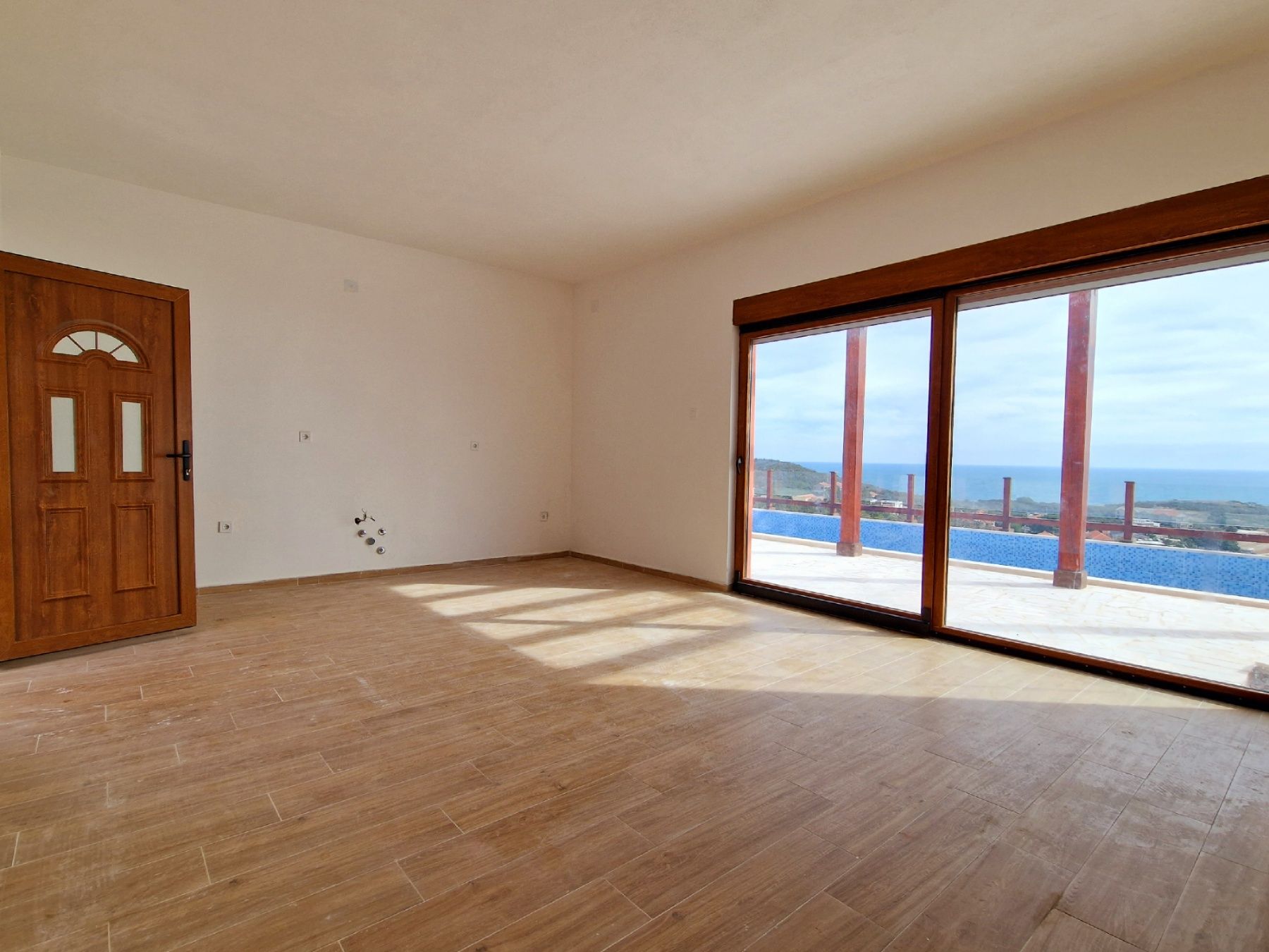 Novoizgrađena kuća 255m2 sa bazenom i predivnim pogledom na more  Luštica-Tivat - Amfora Real Estate