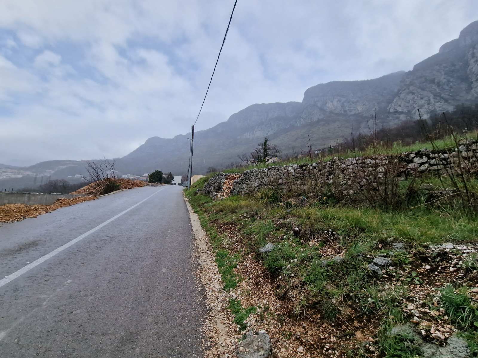 Urbanizovan plac 1174m2 sa pogledom na more,Blizikuce-Budva. - Amfora Real Estate