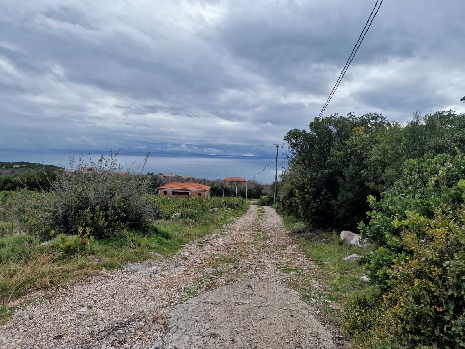 Urbanizovan plac  600m2 sa pogledom na more,Krimovica-Opstina Kotor. - Amfora Real Estate