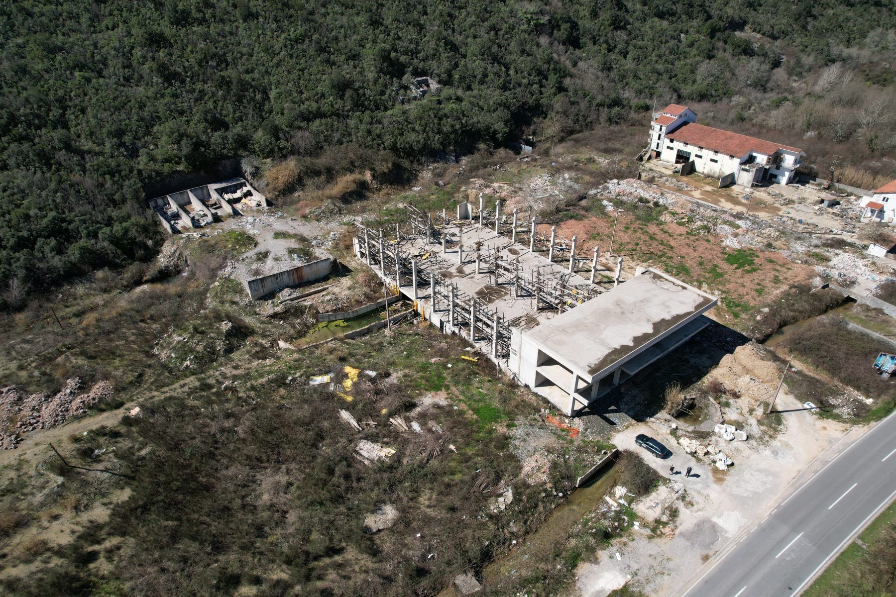 Urbanizovano zemljiste 10.000 m2 sa objektom,Kubasi (opstina Kotor) - Amfora Real Estate