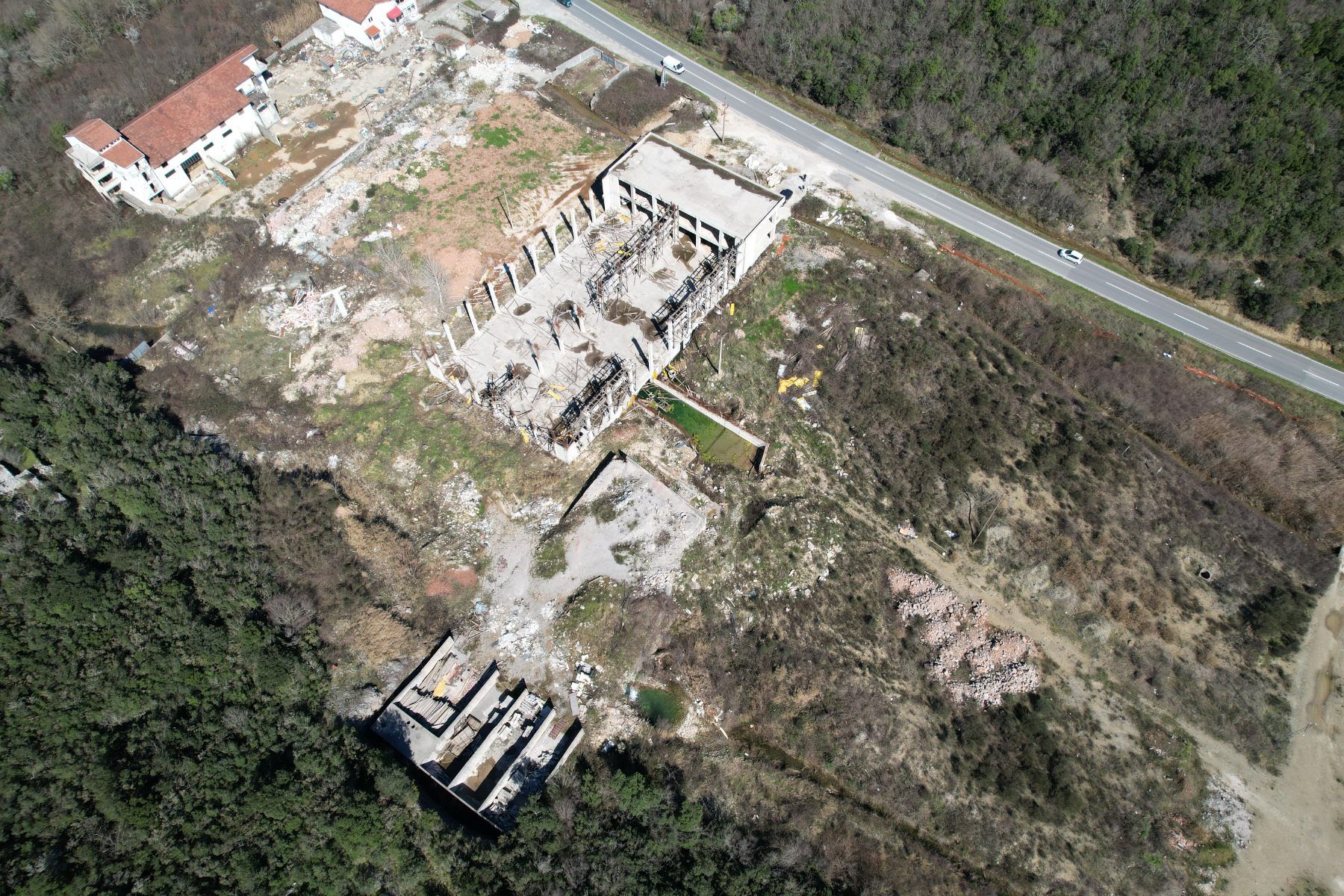 Urbanizovano zemljiste 10.000 m2 sa objektom,Kubasi (opstina Kotor) - Amfora Real Estate