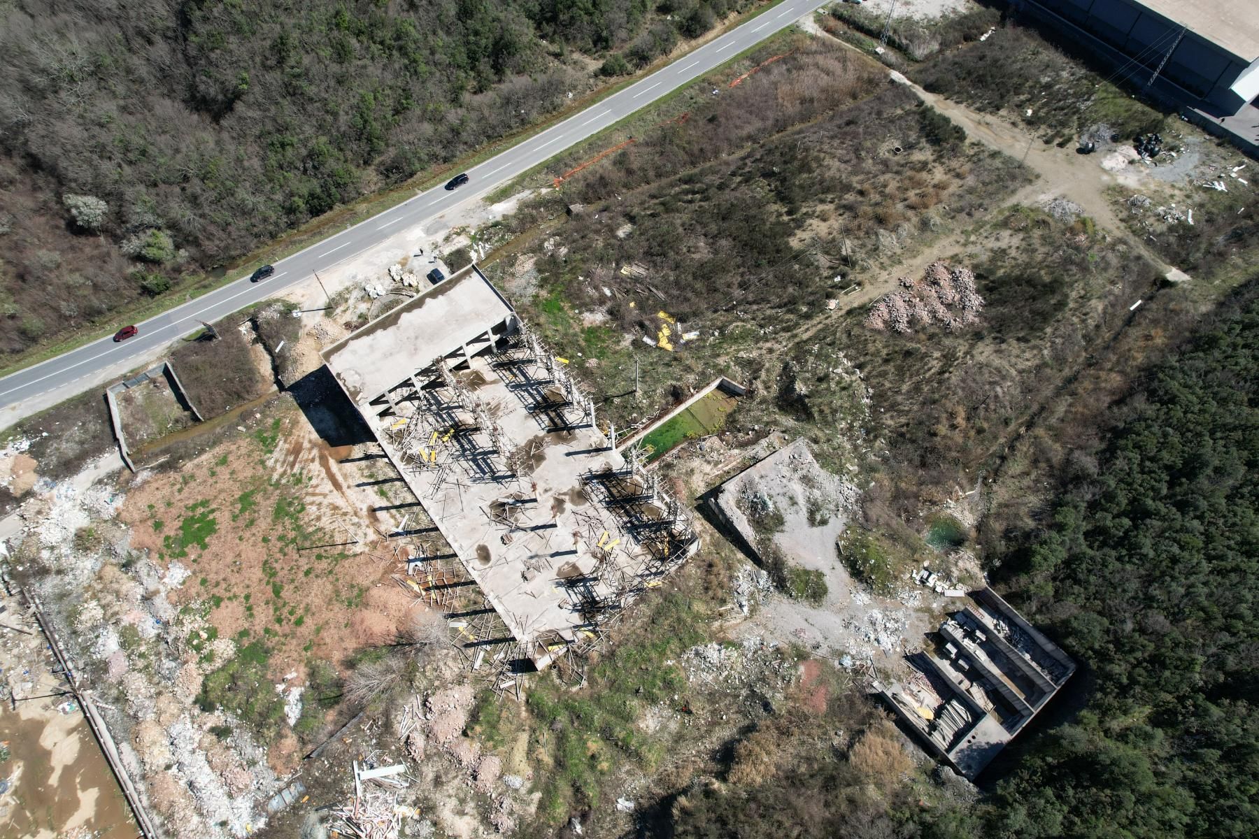 Urbanizovano zemljiste 10.000 m2 sa objektom,Kubasi (opstina Kotor) - Amfora Real Estate