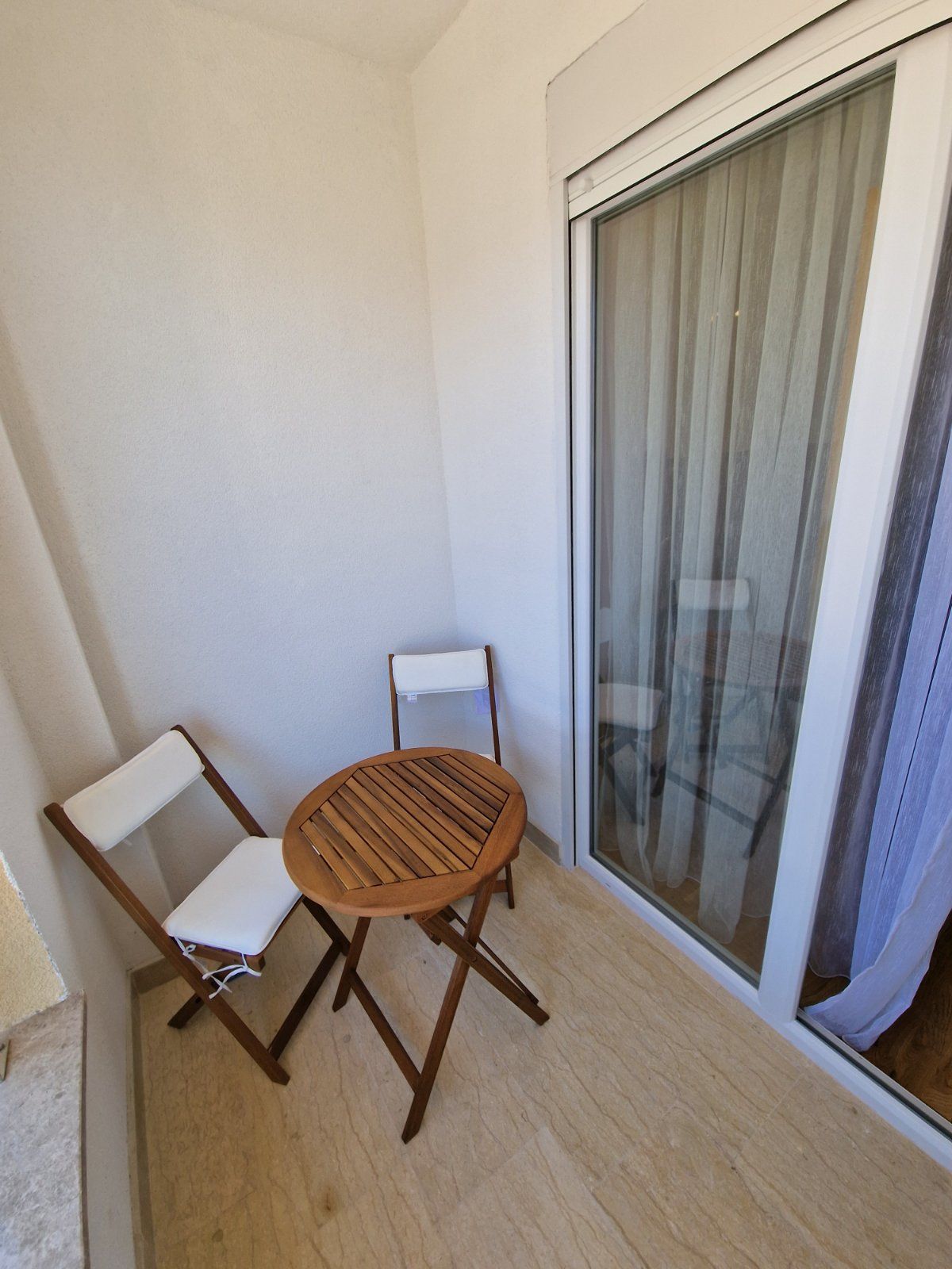 Moderno opremljen jednosoban stan (37m2) u novoj zgradi u Bečićima - Amfora Real Estate