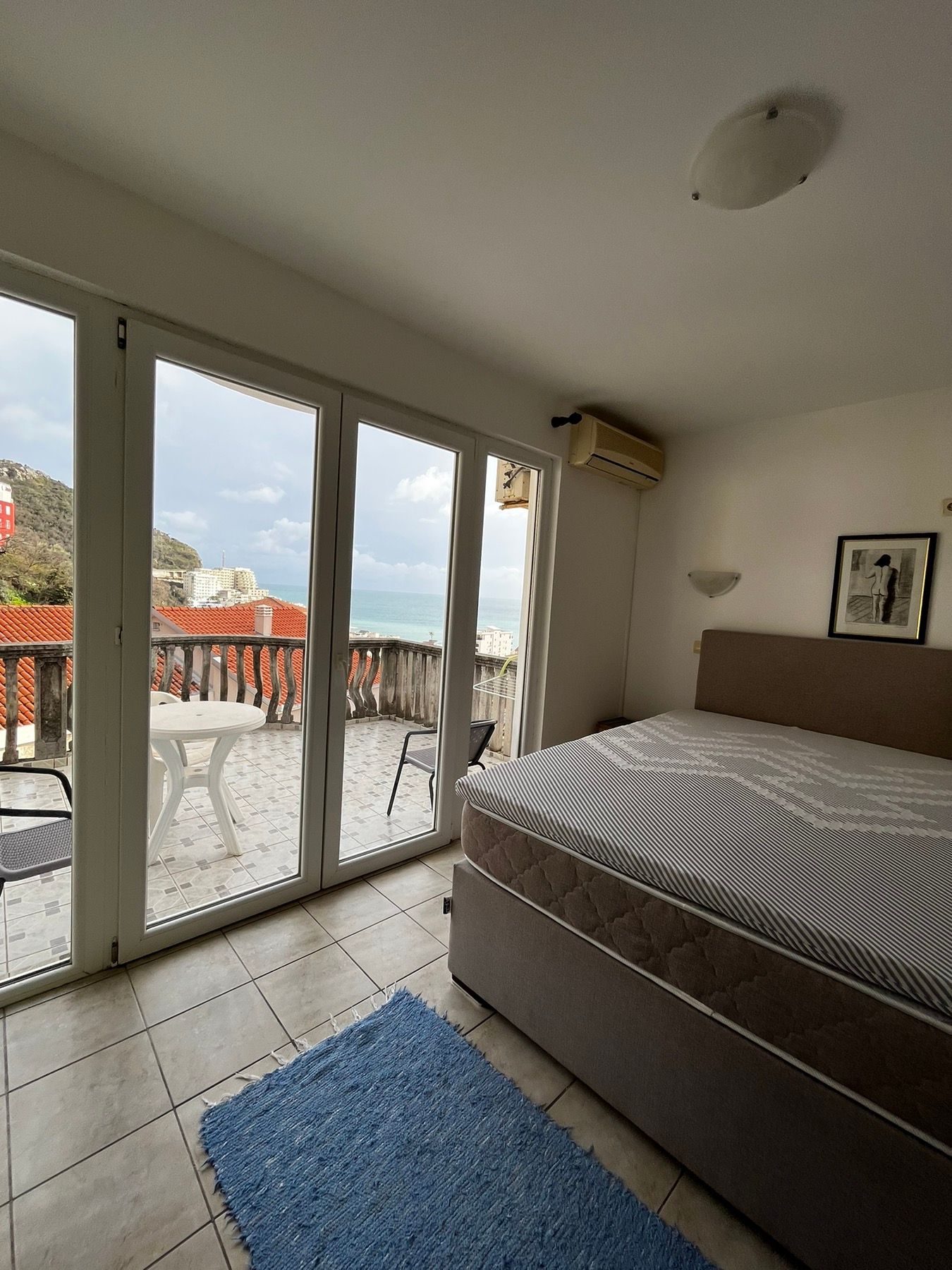 Jednosoban stan sa pogledom na more, Rafailovici  (Na duzi period) - Amfora Real Estate