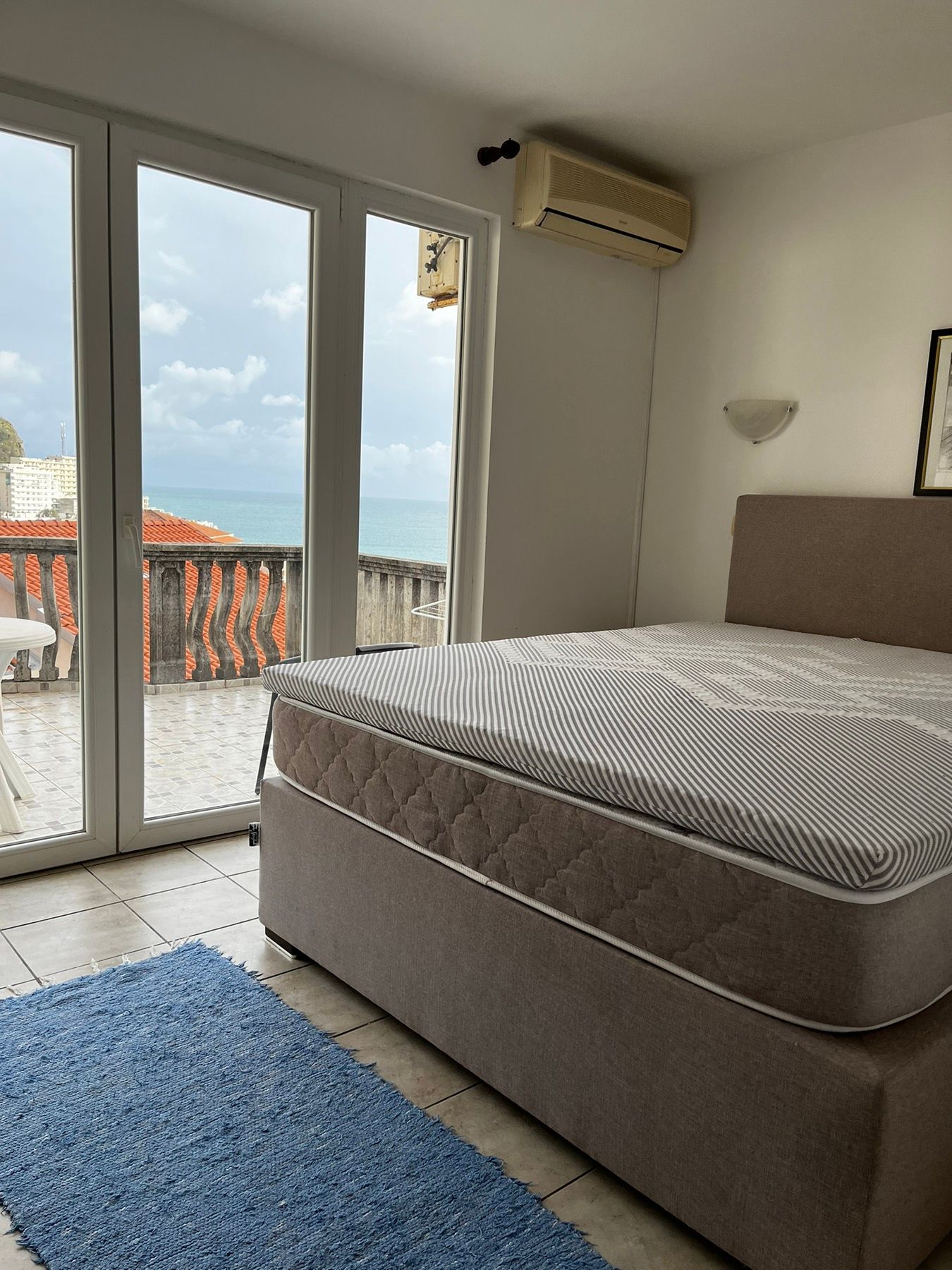 Jednosoban stan sa pogledom na more, Rafailovici  (Na duzi period) - Amfora Real Estate