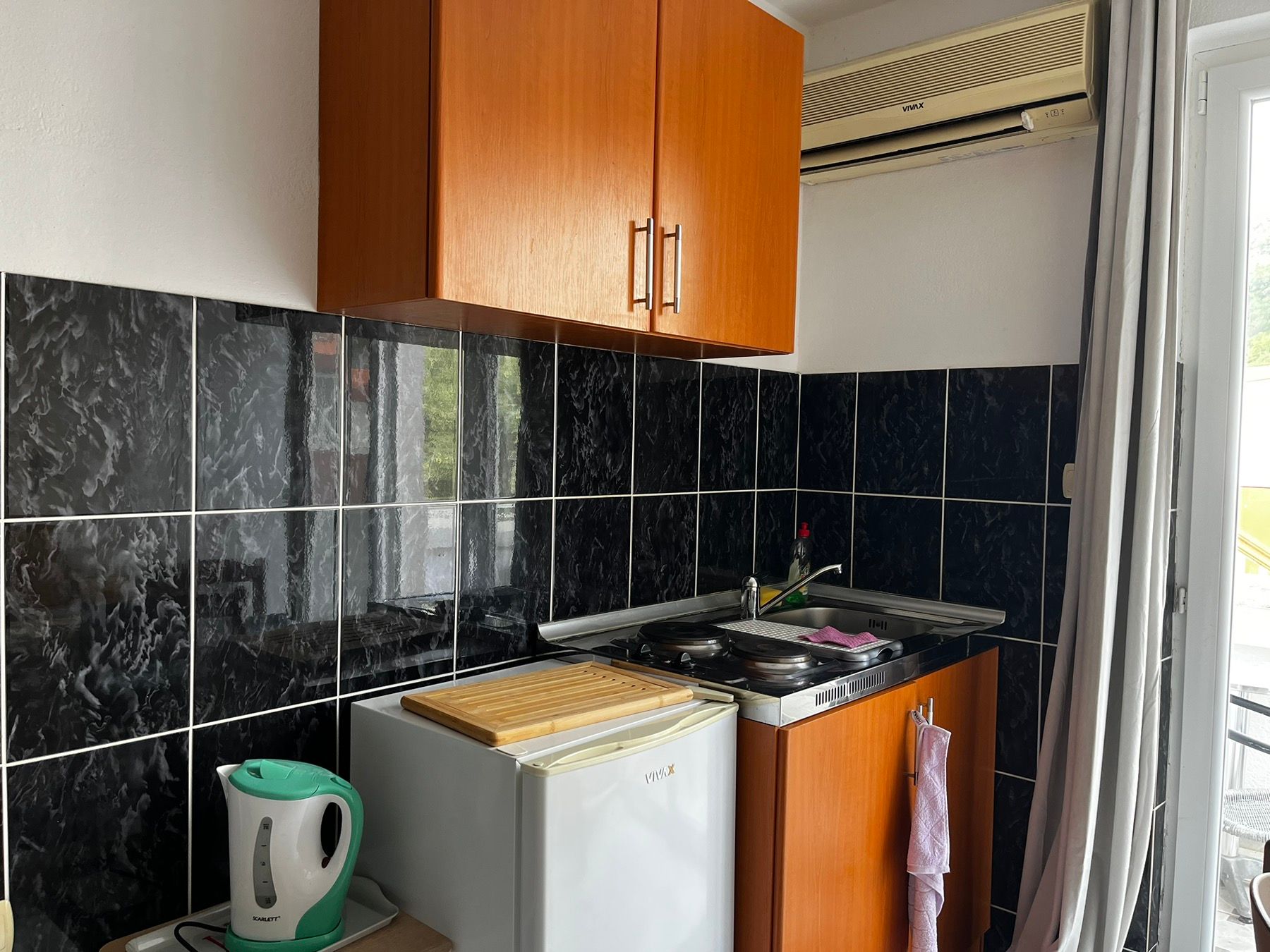 Namestena garsonjera na duzi vremenski period (SVI TROSKOVI UKLJUCENI U CENU) - Amfora Real Estate