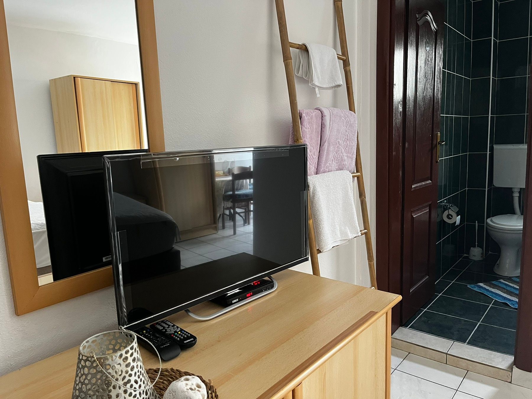 Namestena garsonjera na duzi vremenski period (SVI TROSKOVI UKLJUCENI U CENU) - Amfora Real Estate