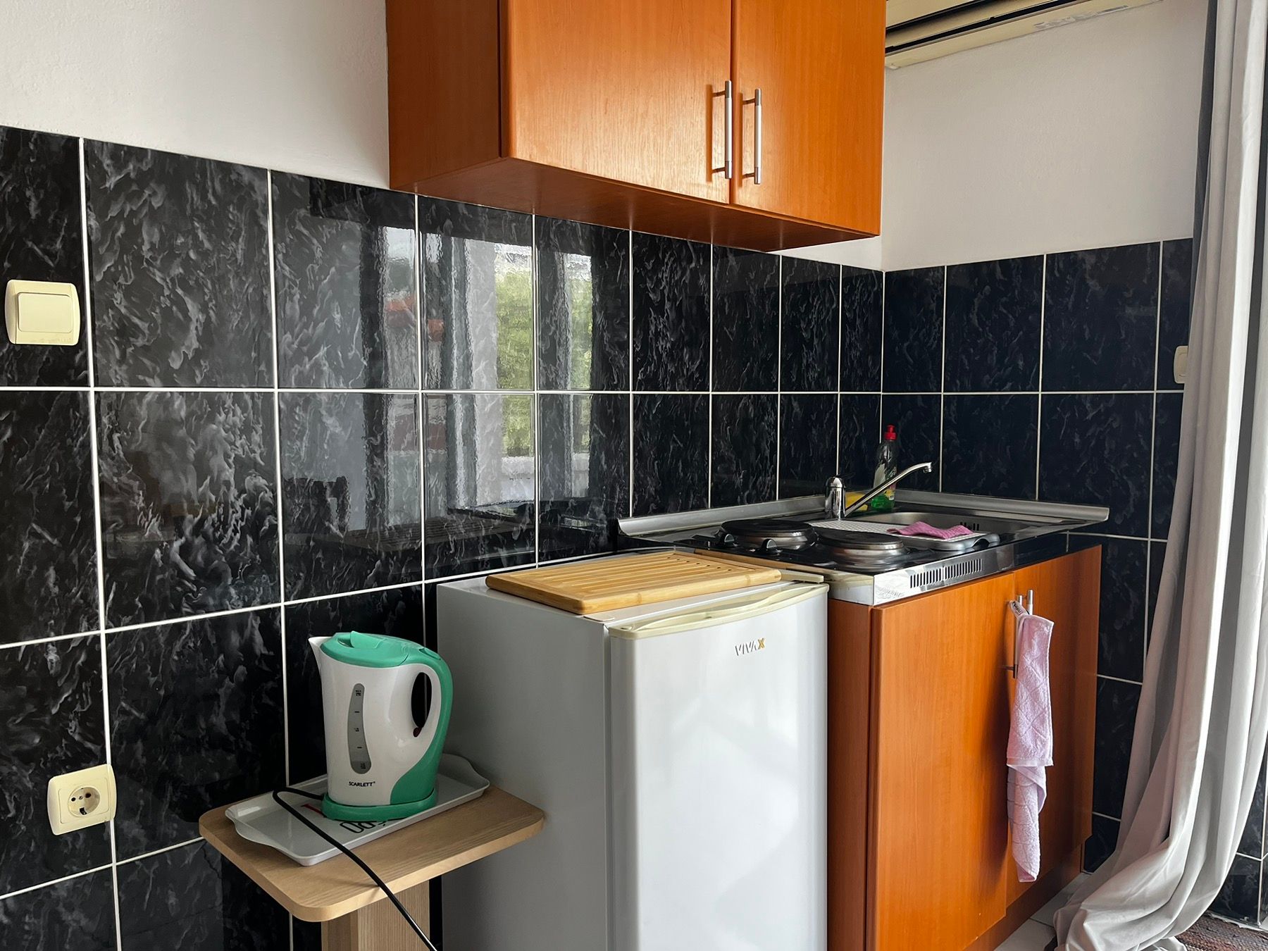 Namestena garsonjera na duzi vremenski period (SVI TROSKOVI UKLJUCENI U CENU) - Amfora Real Estate