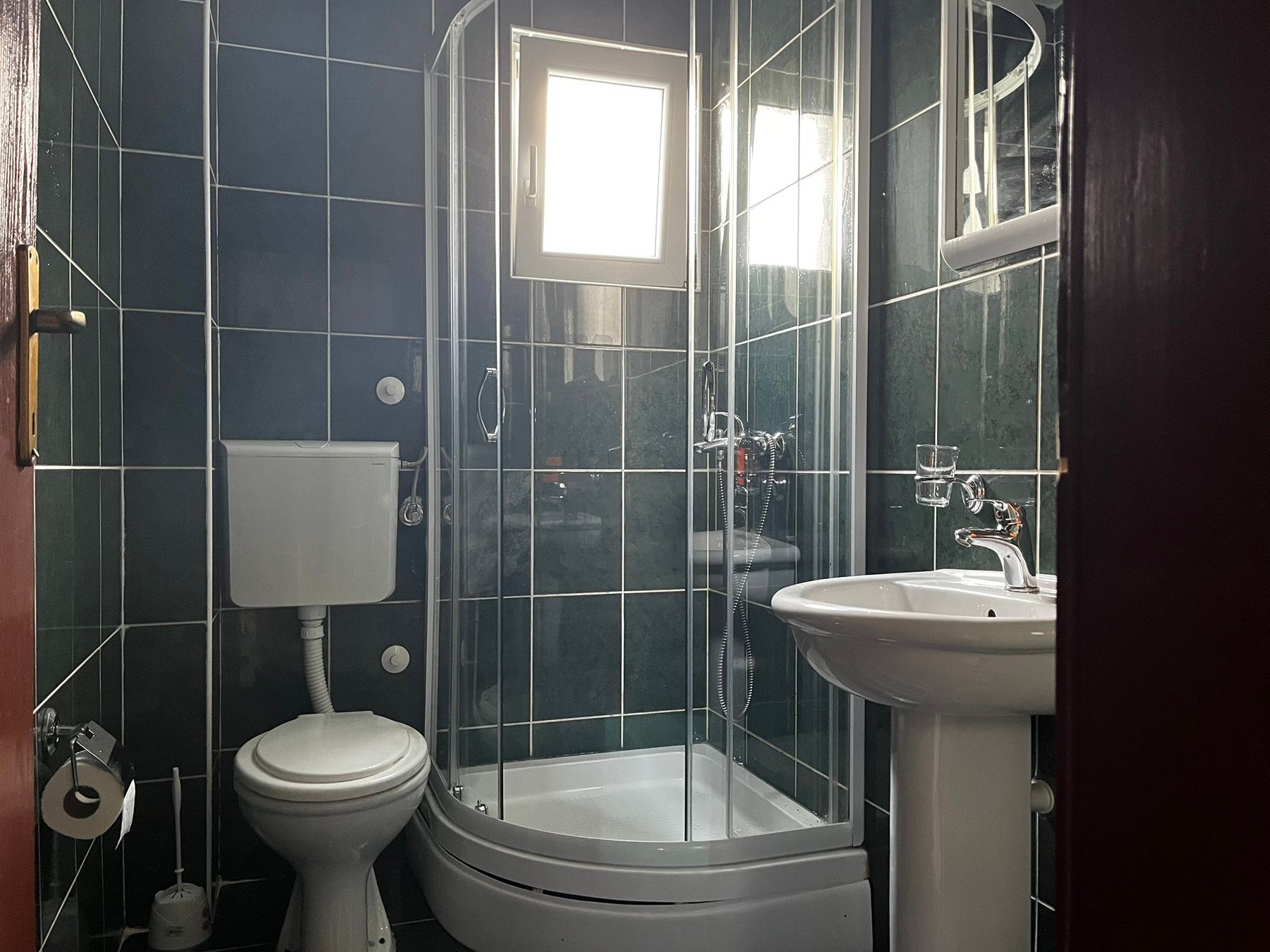 Namestena garsonjera na duzi vremenski period (SVI TROSKOVI UKLJUCENI U CENU) - Amfora Real Estate