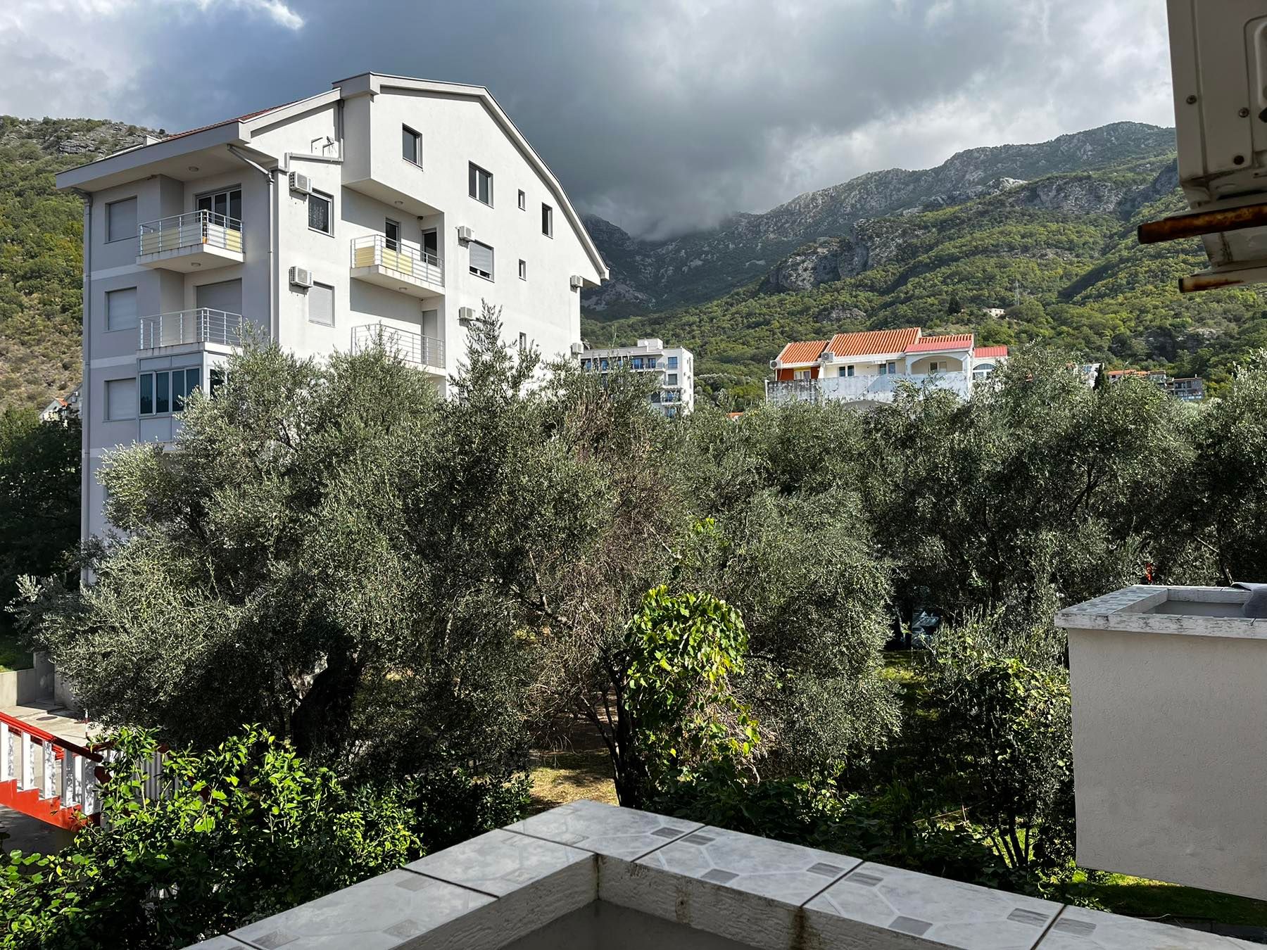 Namestena garsonjera na duzi vremenski period (SVI TROSKOVI UKLJUCENI U CENU) - Amfora Real Estate