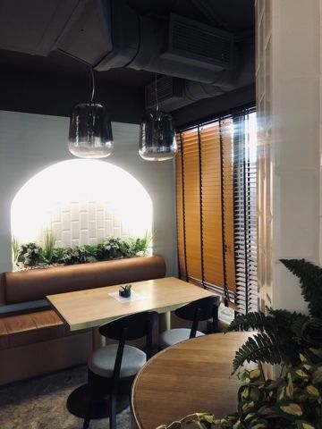 Na prodaju kompletno opremljena kafe-picerija u radu u novoizgradjenom kompleksu The Old Bakery, Budva. - Amfora Real Estate