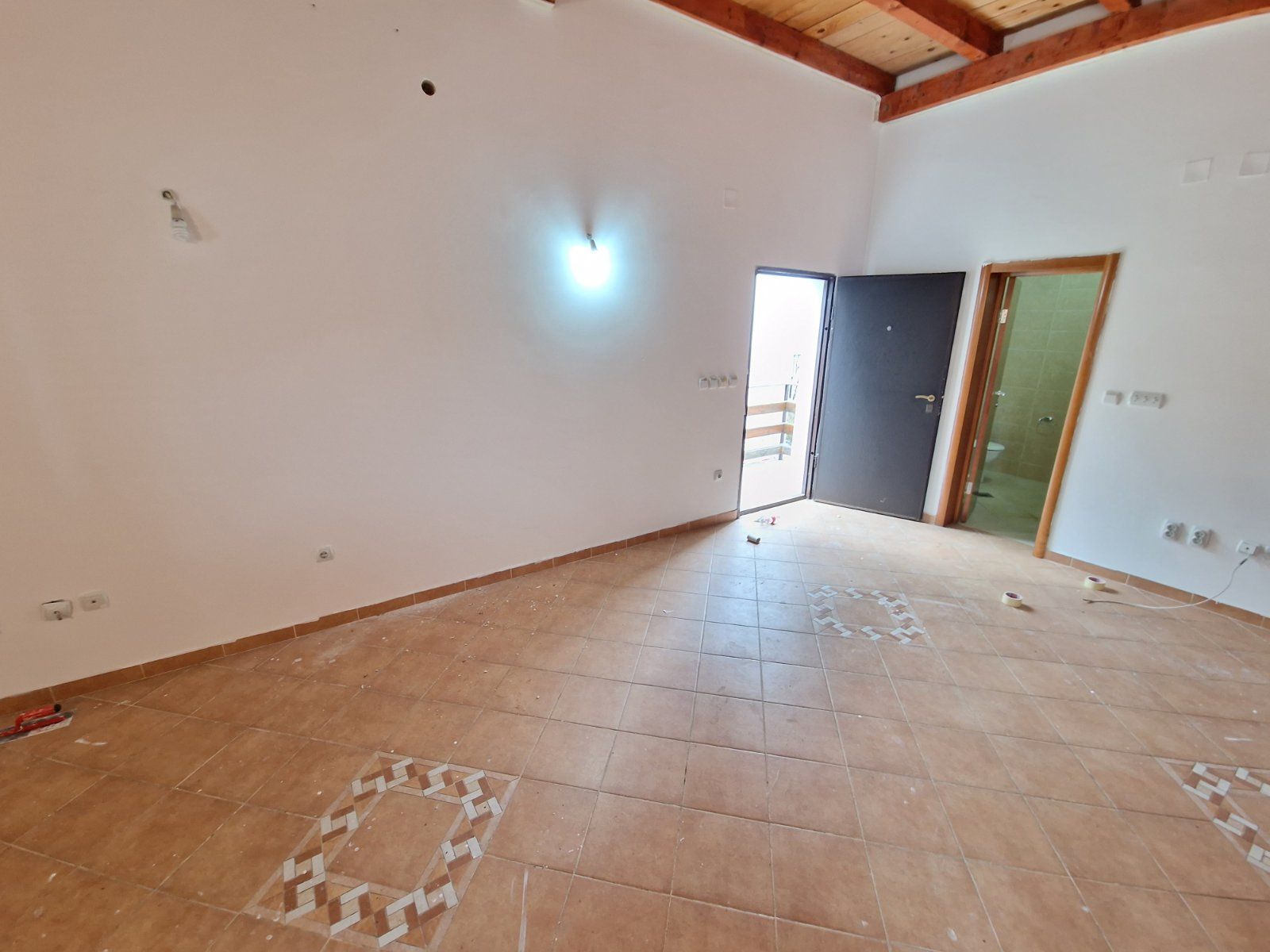 HITNA PRODAJA!!! DVOSPRATNA KUĆA 232m2 NA EKSKLUZIVNOJ LOKACIJI,BUDVA (PODKOSLJUN) - Amfora Real Estate