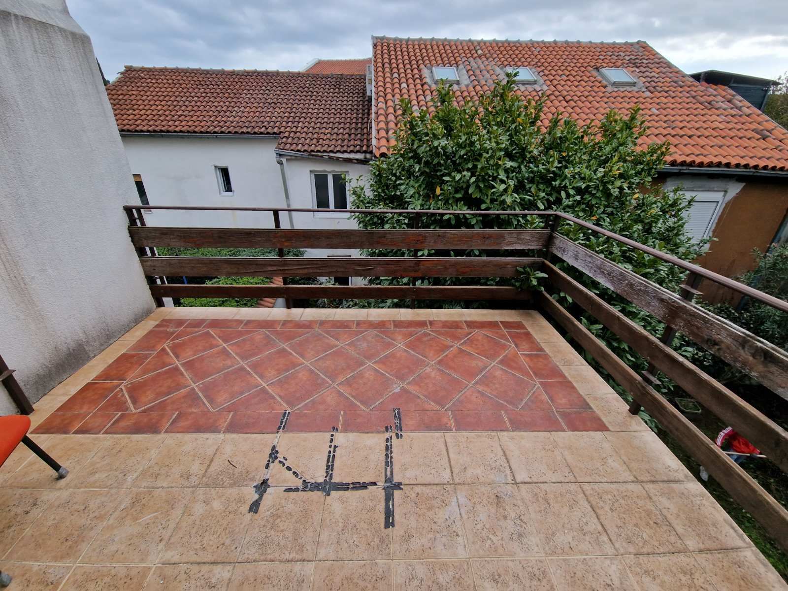 HITNA PRODAJA!!! DVOSPRATNA KUĆA 232m2 NA EKSKLUZIVNOJ LOKACIJI,BUDVA (PODKOSLJUN) - Amfora Real Estate