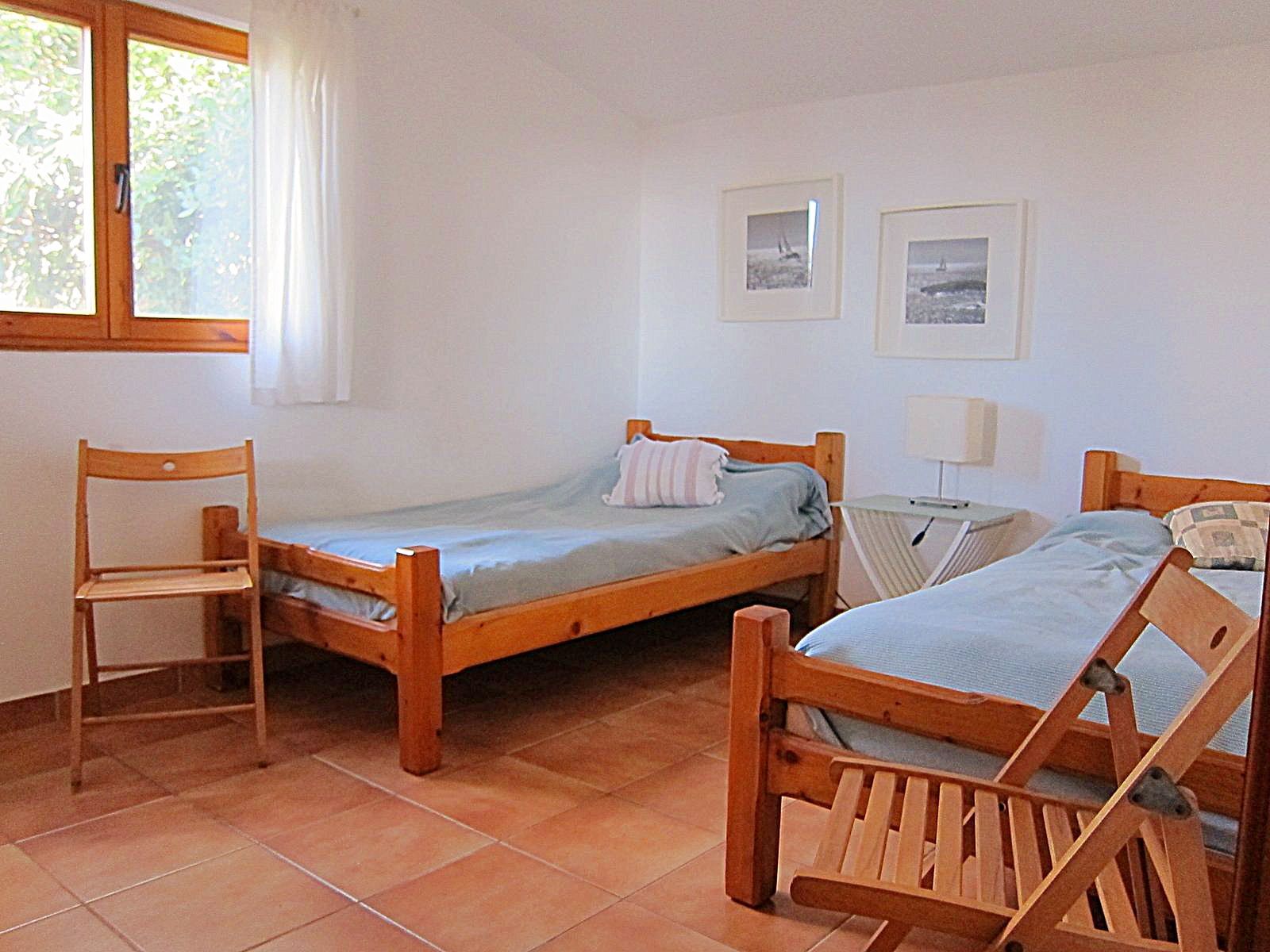 Kuca 170m2 sa pogledom na more na atraktivnoj lokaciji,Utjeha,Bar. - Amfora Real Estate