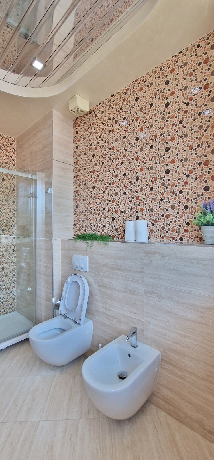 amforaproperty.com/Nov luksuzno opremljen dvosoban stan sa pogledom na more u Budvi - Nivel zgrada,Bulevar-Budva (NA DUZI PERIOD)