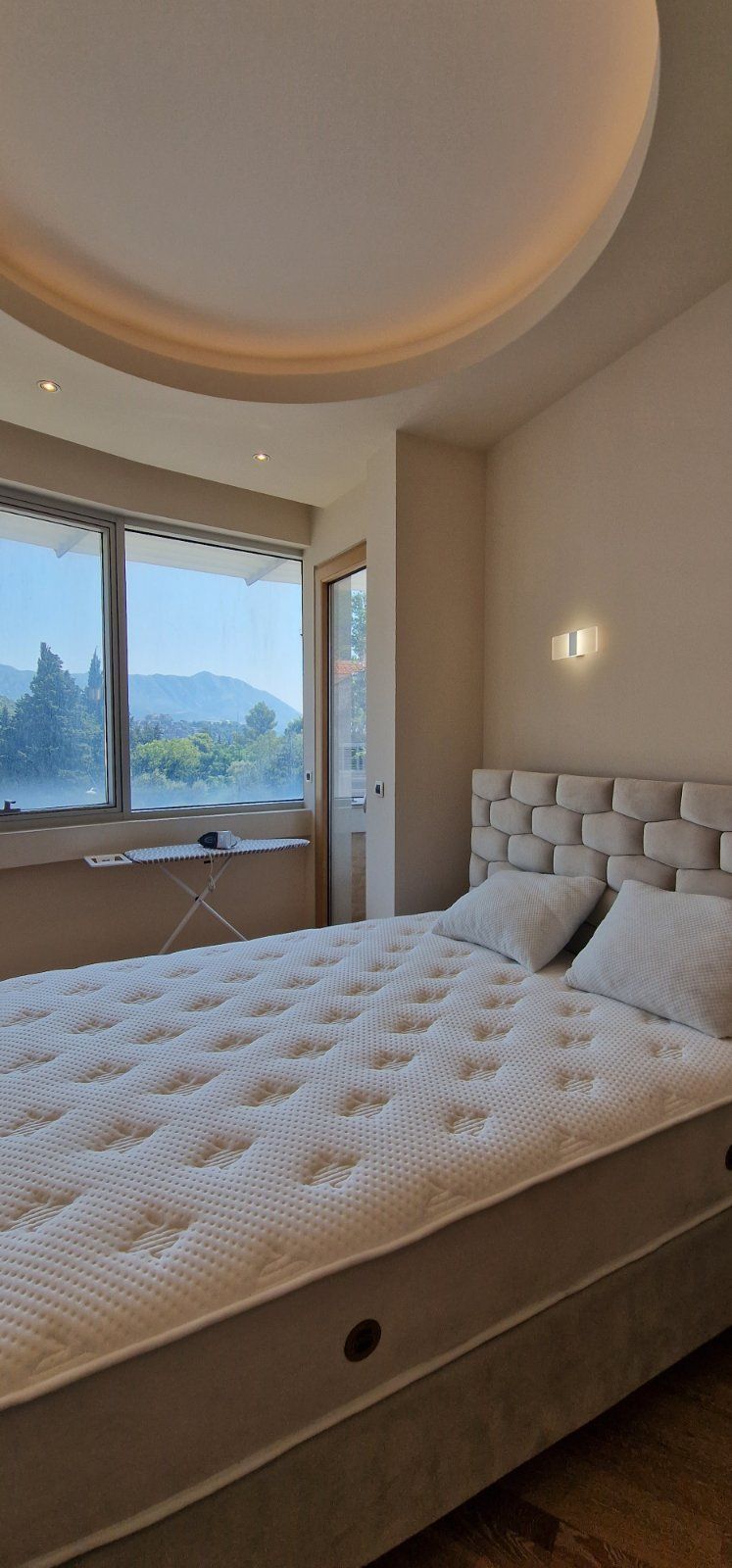 amforaproperty.com/Nov luksuzno opremljen dvosoban stan sa pogledom na more u Budvi - Nivel zgrada,Bulevar-Budva (NA DUZI PERIOD)