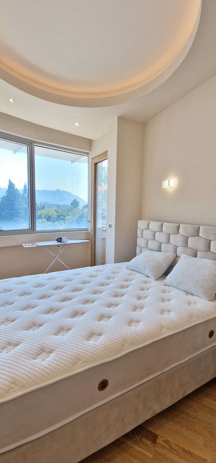 amforaproperty.com/Nov luksuzno opremljen dvosoban stan sa pogledom na more u Budvi - Nivel zgrada,Bulevar-Budva (NA DUZI PERIOD)