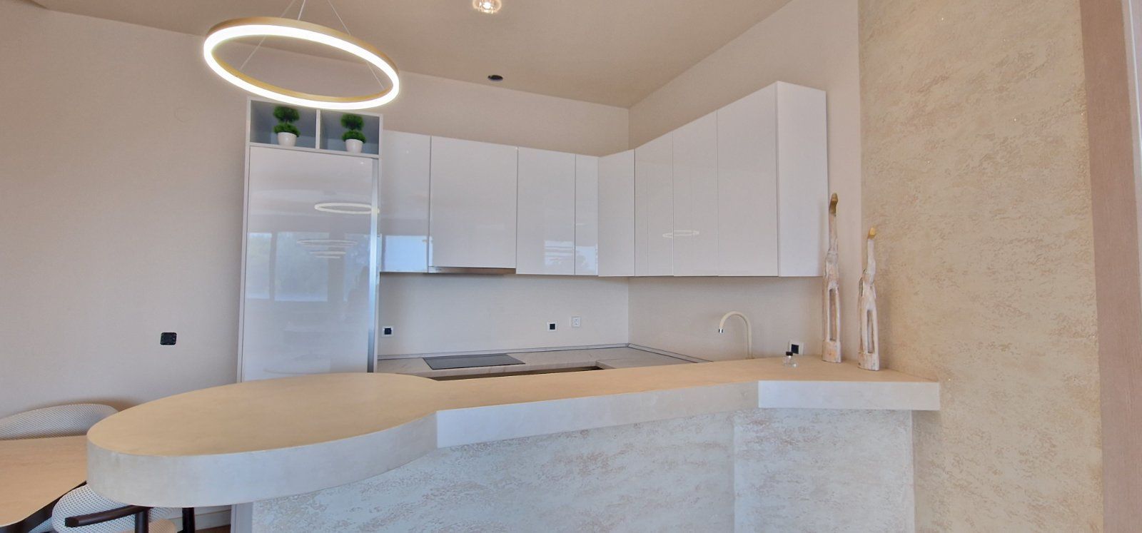 amforaproperty.com/Nov luksuzno opremljen dvosoban stan sa pogledom na more u Budvi - Nivel zgrada,Bulevar-Budva (NA DUZI PERIOD)