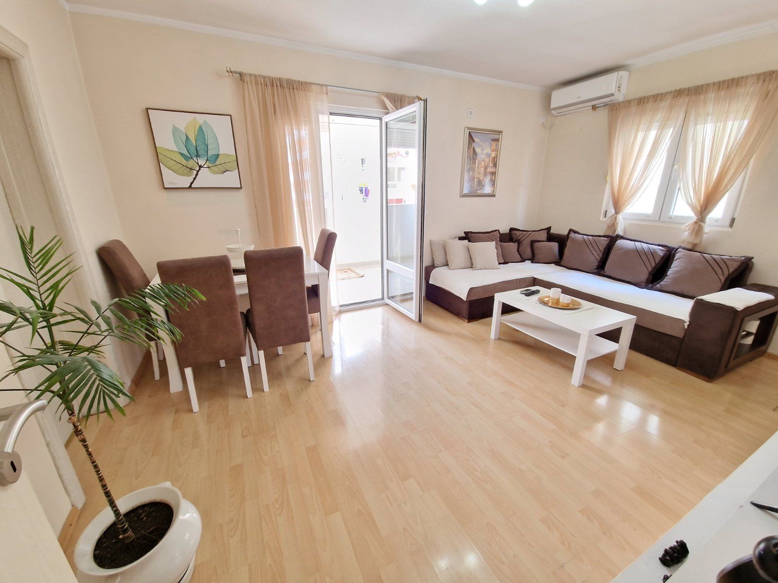 Namesten dvosoban stan 57m2 na odlicnoj lokaciji,kod nove osnovne škole,Rozino-Budva. - Amfora Real Estate