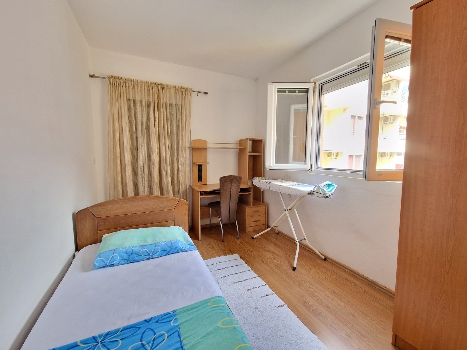 Namesten dvosoban stan 57m2 na odlicnoj lokaciji,kod nove osnovne škole,Rozino-Budva. - Amfora Real Estate