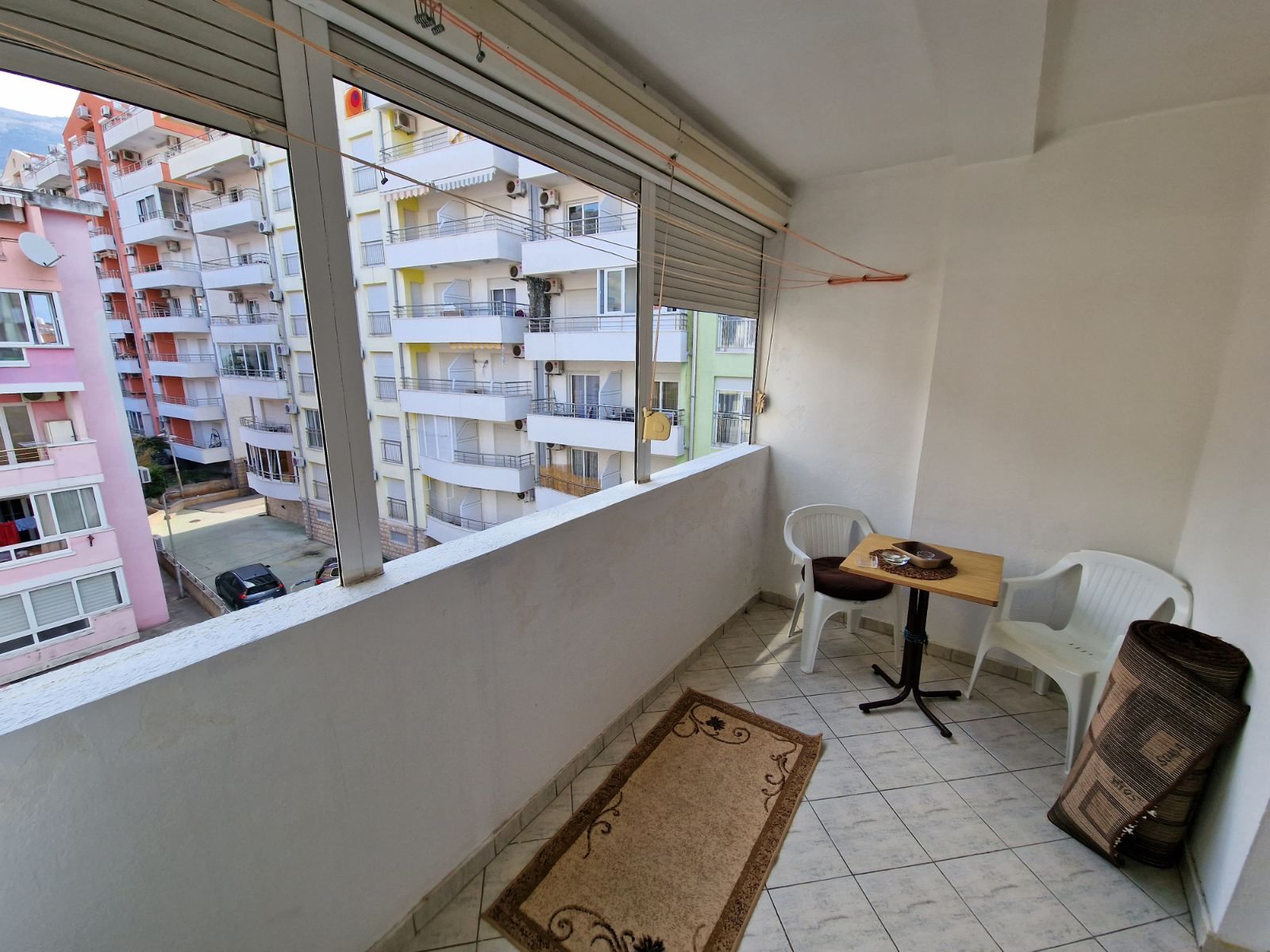 Namesten dvosoban stan 57m2 na odlicnoj lokaciji,kod nove osnovne škole,Rozino-Budva. - Amfora Real Estate