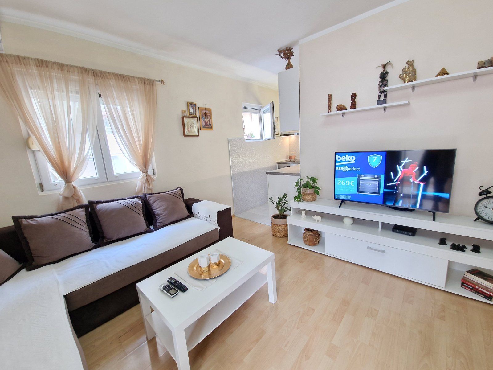 Namesten dvosoban stan 57m2 na odlicnoj lokaciji,kod nove osnovne škole,Rozino-Budva. - Amfora Real Estate