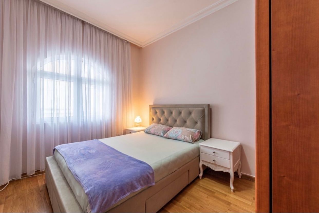 Trosoban luksuzno opremljen stan 110m2,Rozino-Budva. (NA DUZI VREMENSKI PERIOD) - Amfora Real Estate