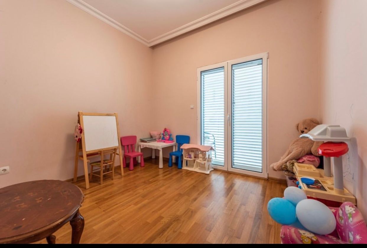 Trosoban luksuzno opremljen stan 110m2,Rozino-Budva. (NA DUZI VREMENSKI PERIOD) - Amfora Real Estate