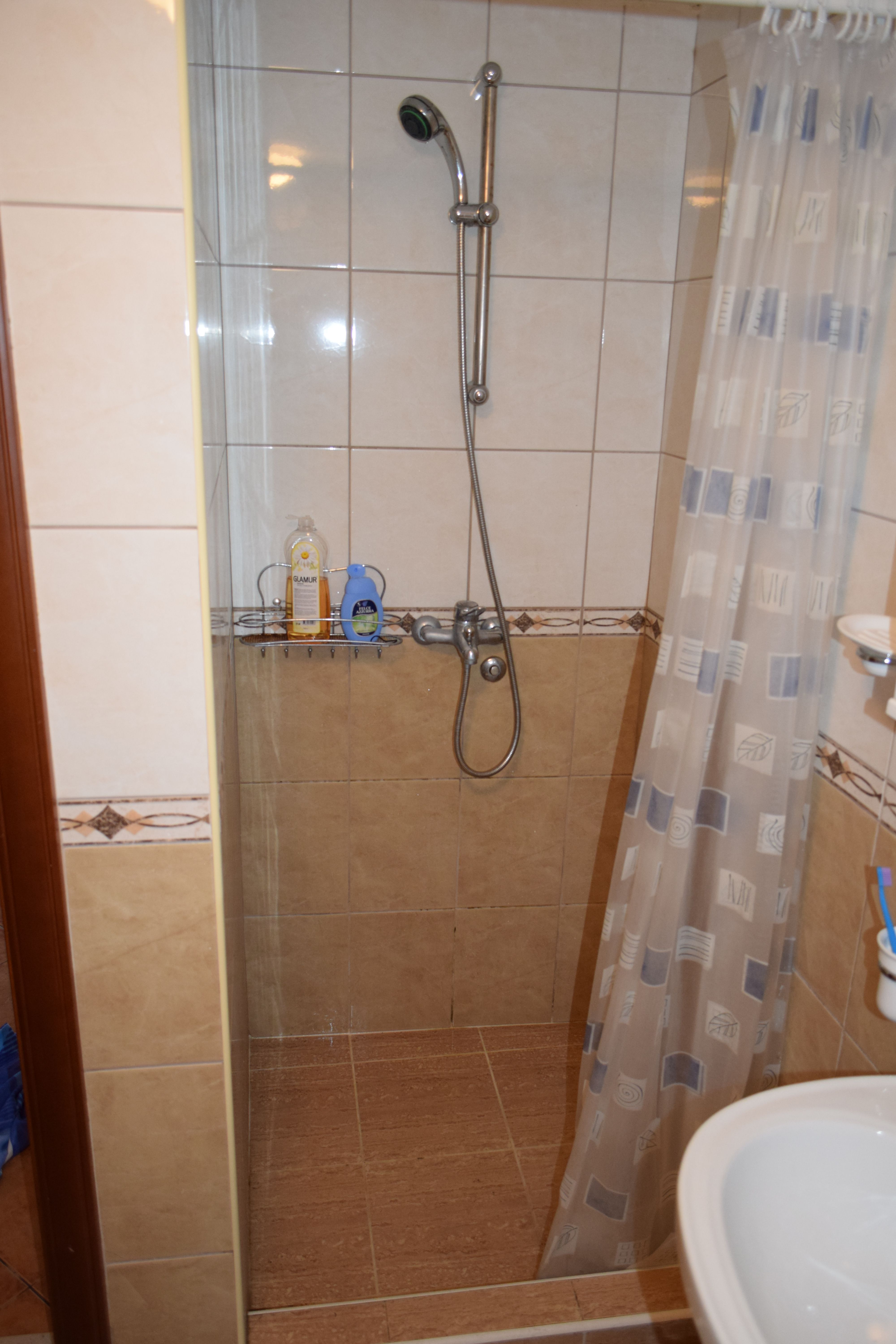 Trosoban stan 118m2 sa prelepim pogledom na more i grad,Vidikovac-Budva (GARAZNO MESTO UKLJUCENO U CENU) - Amfora Real Estate